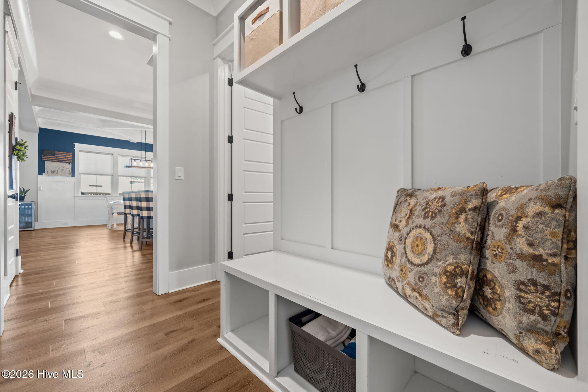 100555870 | Photo 18