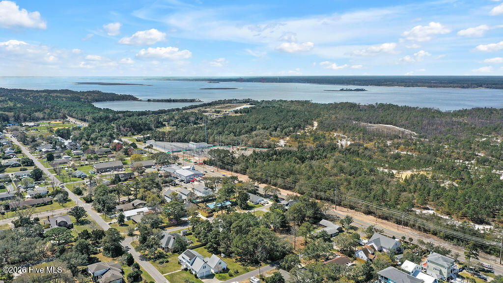 100561718 | Photo 11