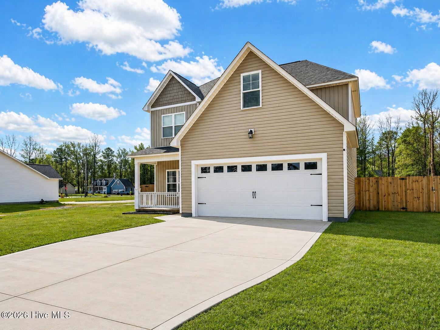 205 W Theriault Court,Jacksonville