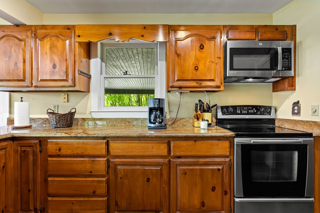 87 Snowbird Lane, Murphy, NC 28906 Listing Photo  15