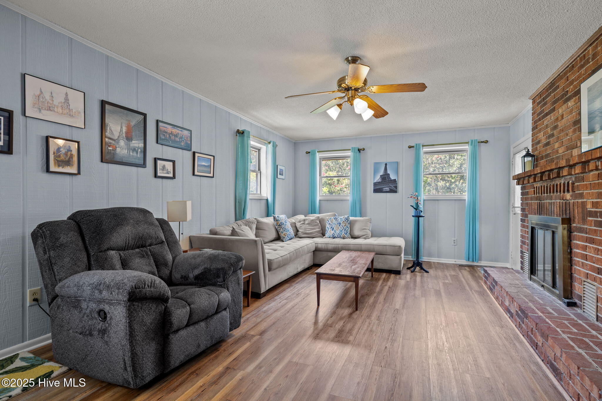 100521468 | Photo 33