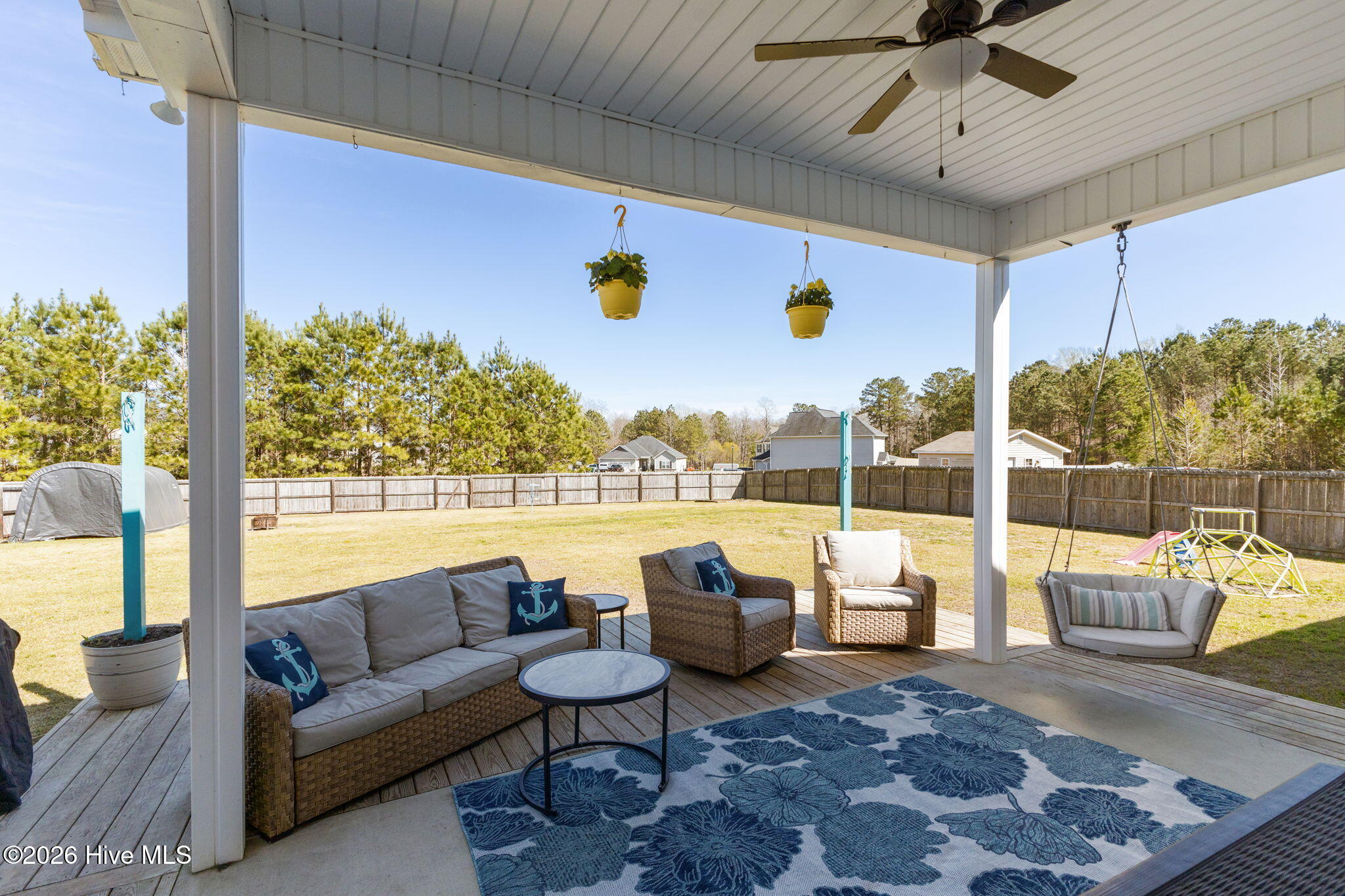 100561440 | Photo 22