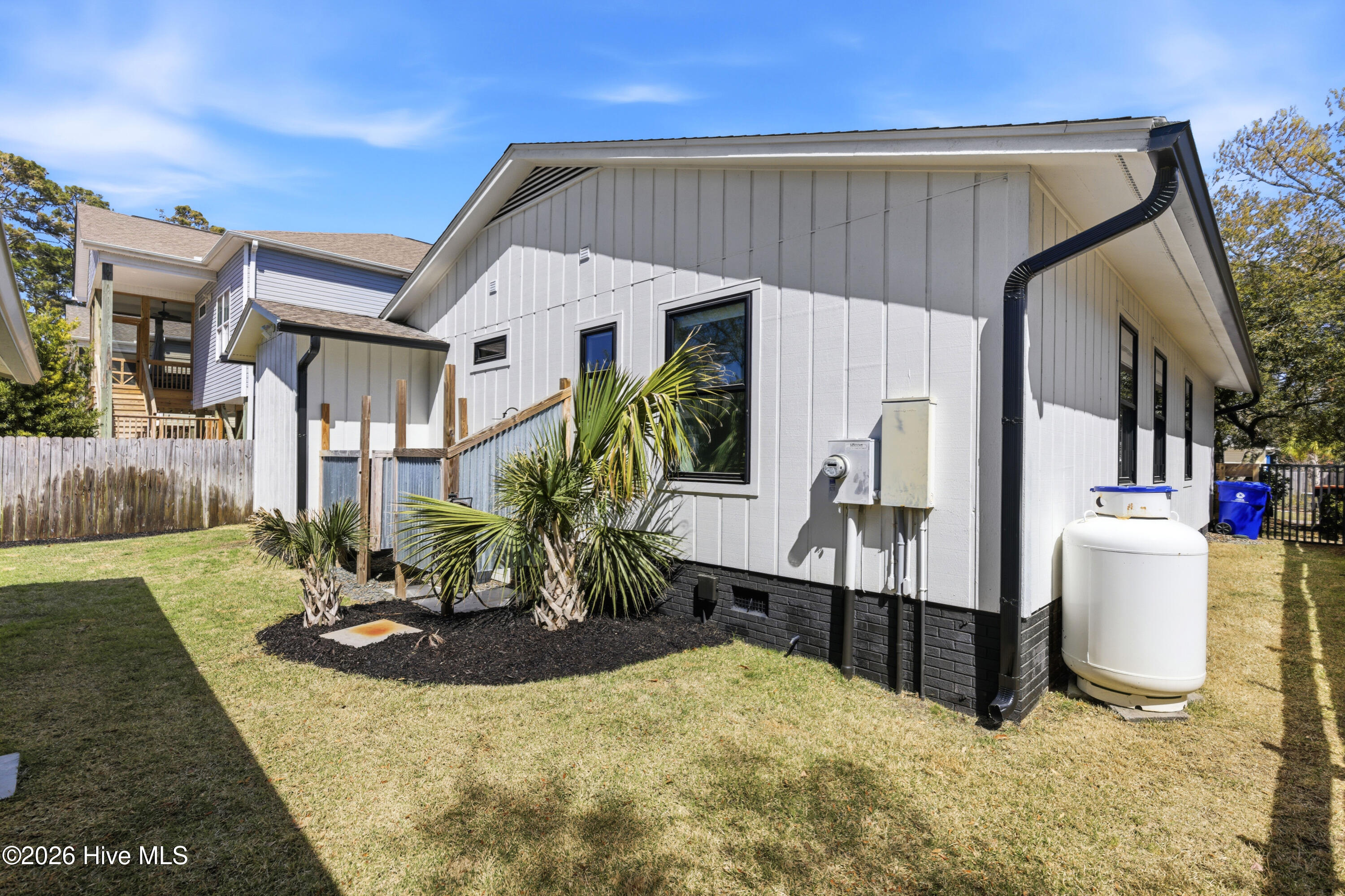 100564276 | Photo 45