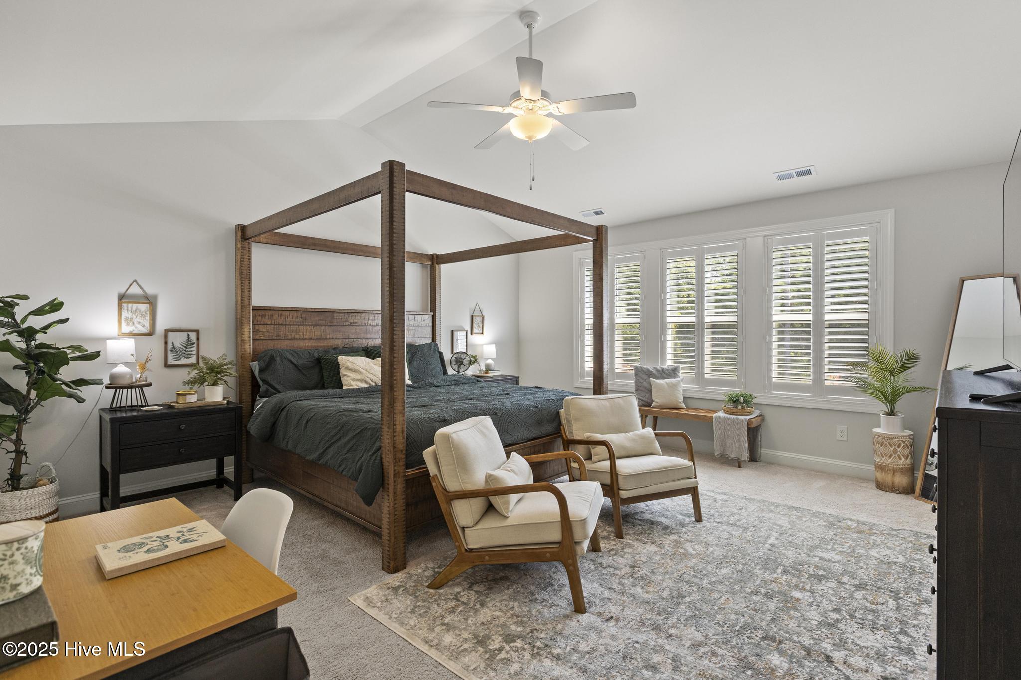 100516290 | Photo 38