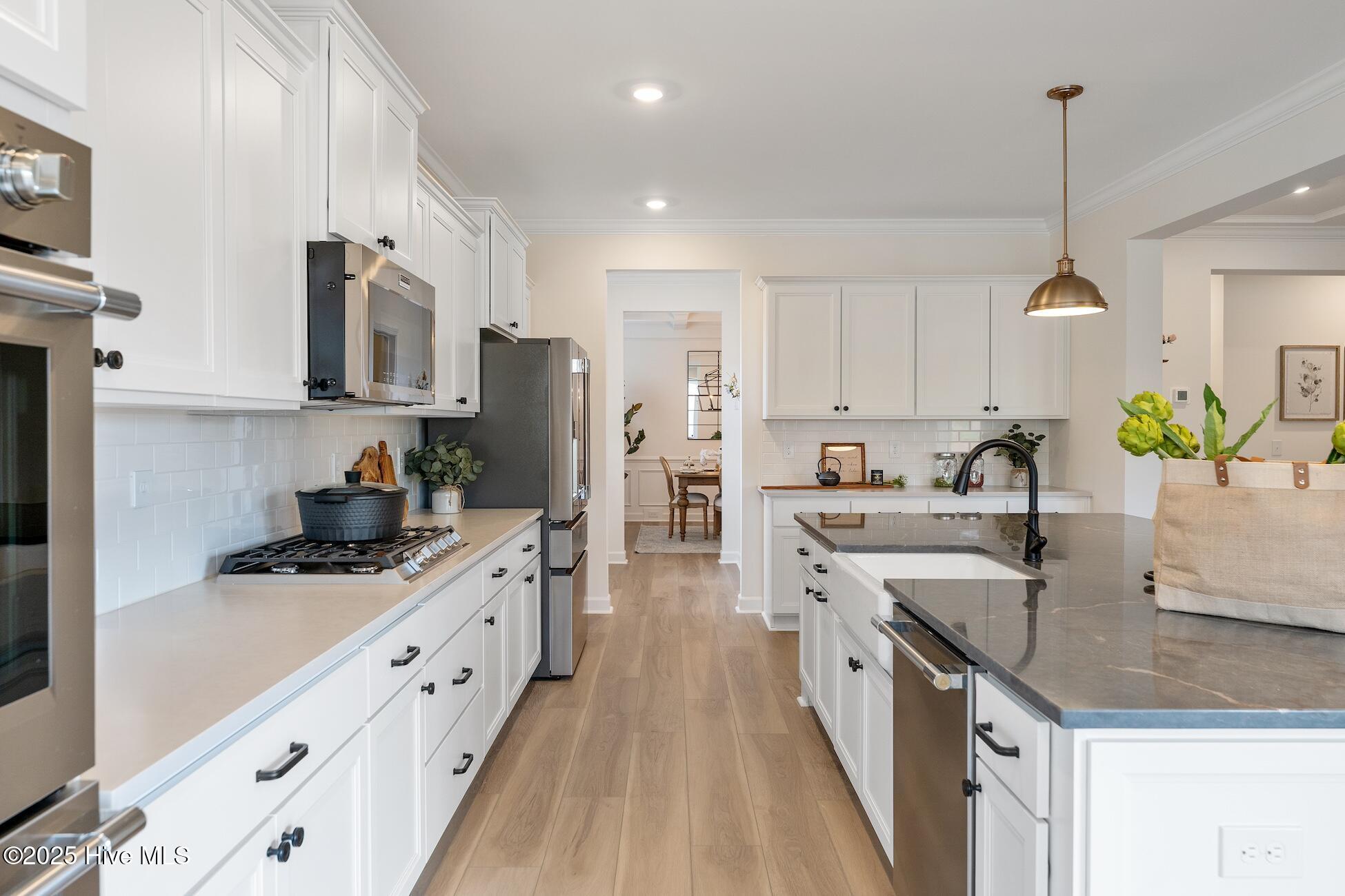 100550675 | Photo 10