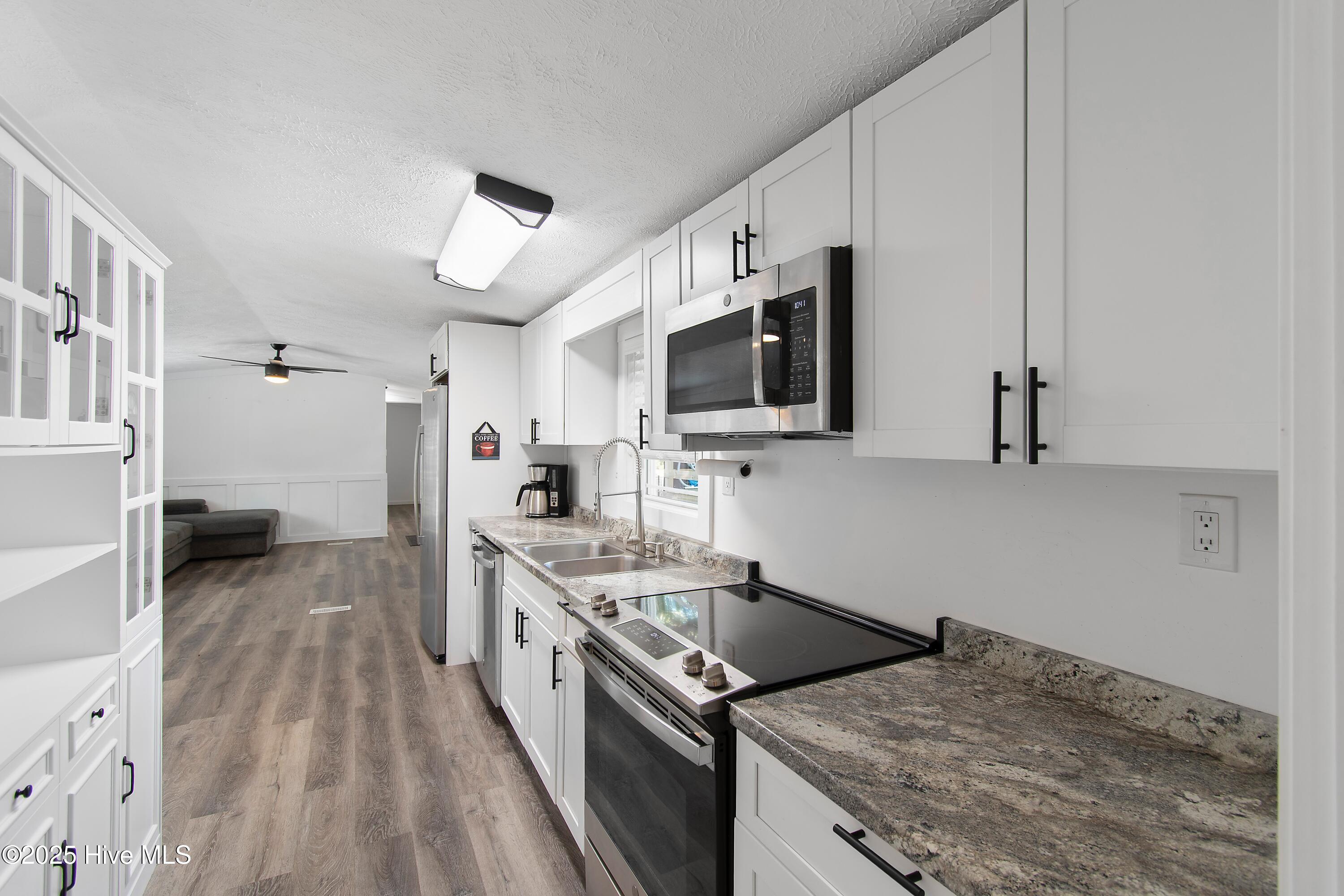 2744 Ocean View Avenue SW, Supply, NC 28462 – photo 10: 2744OceanViewAveSW - 21