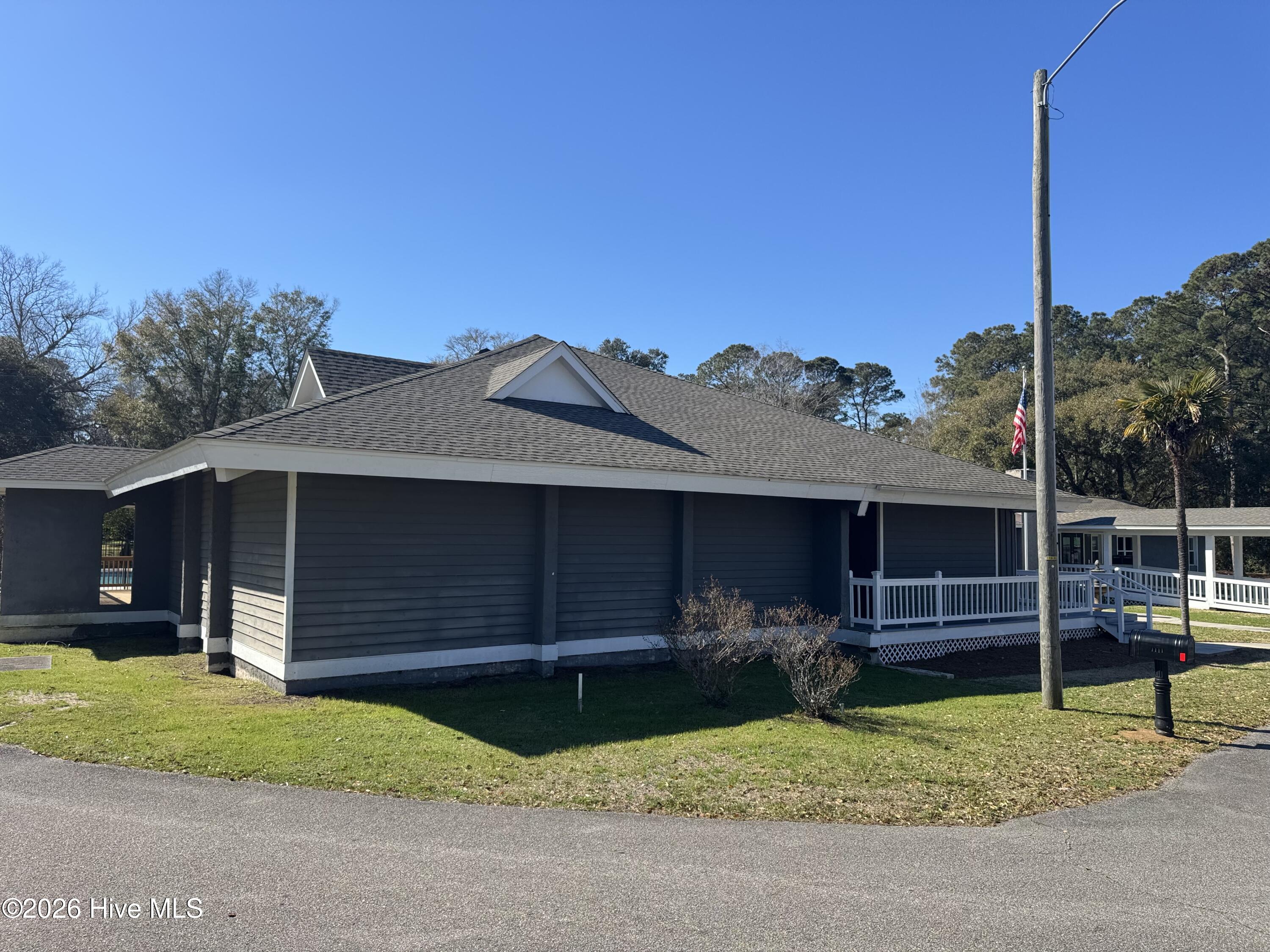 100555856 | Photo 42