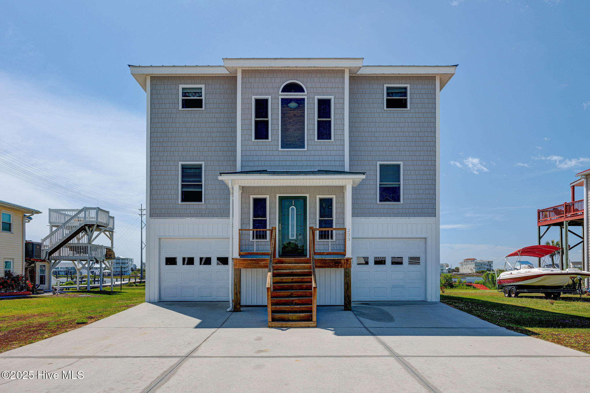 Homes for sale in Sneads Ferry, NC | 233 Grandview Dr, Sneads Ferry, NC 28460 | MLS# 100505826