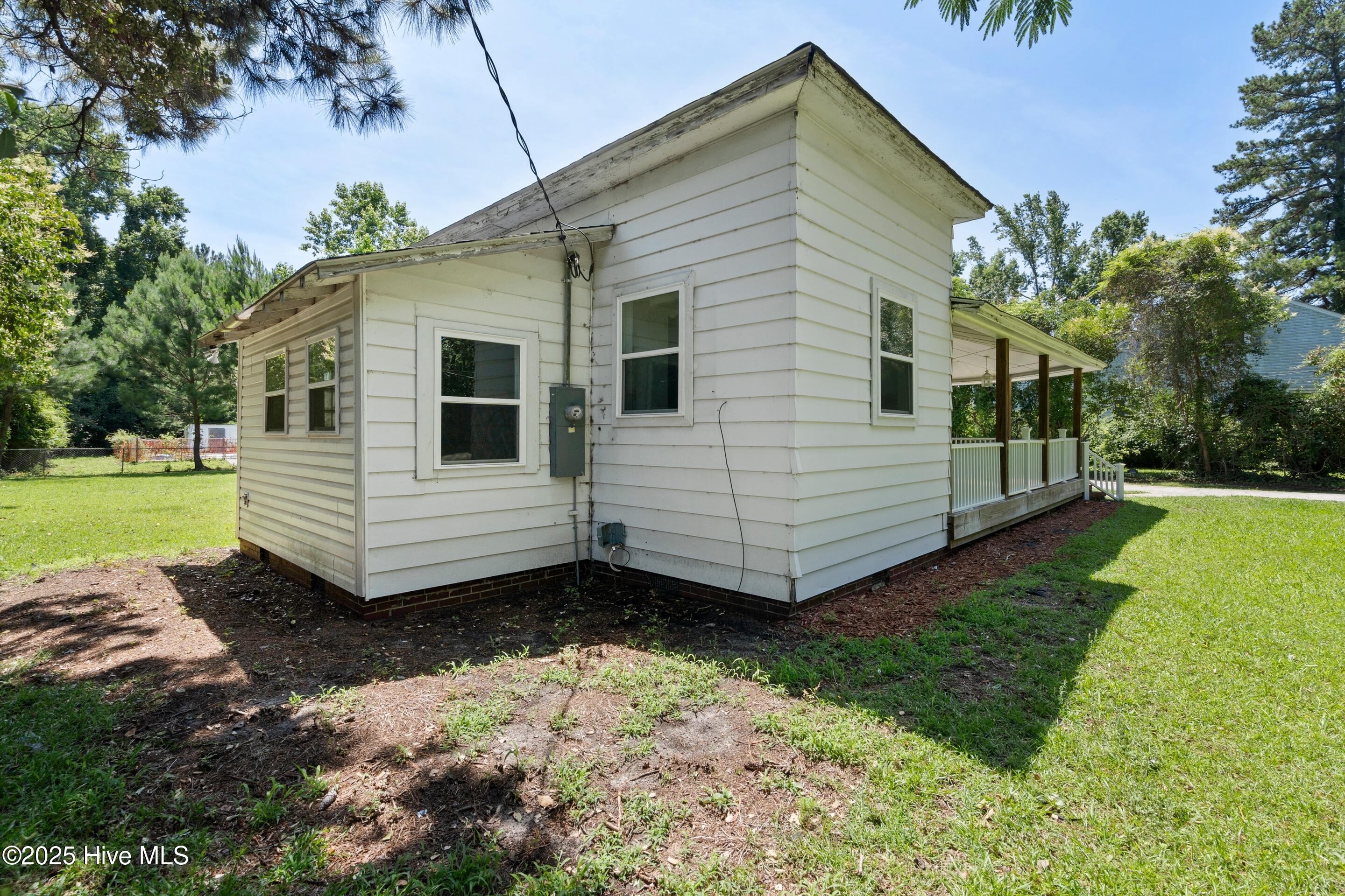 100513299 | Photo 35