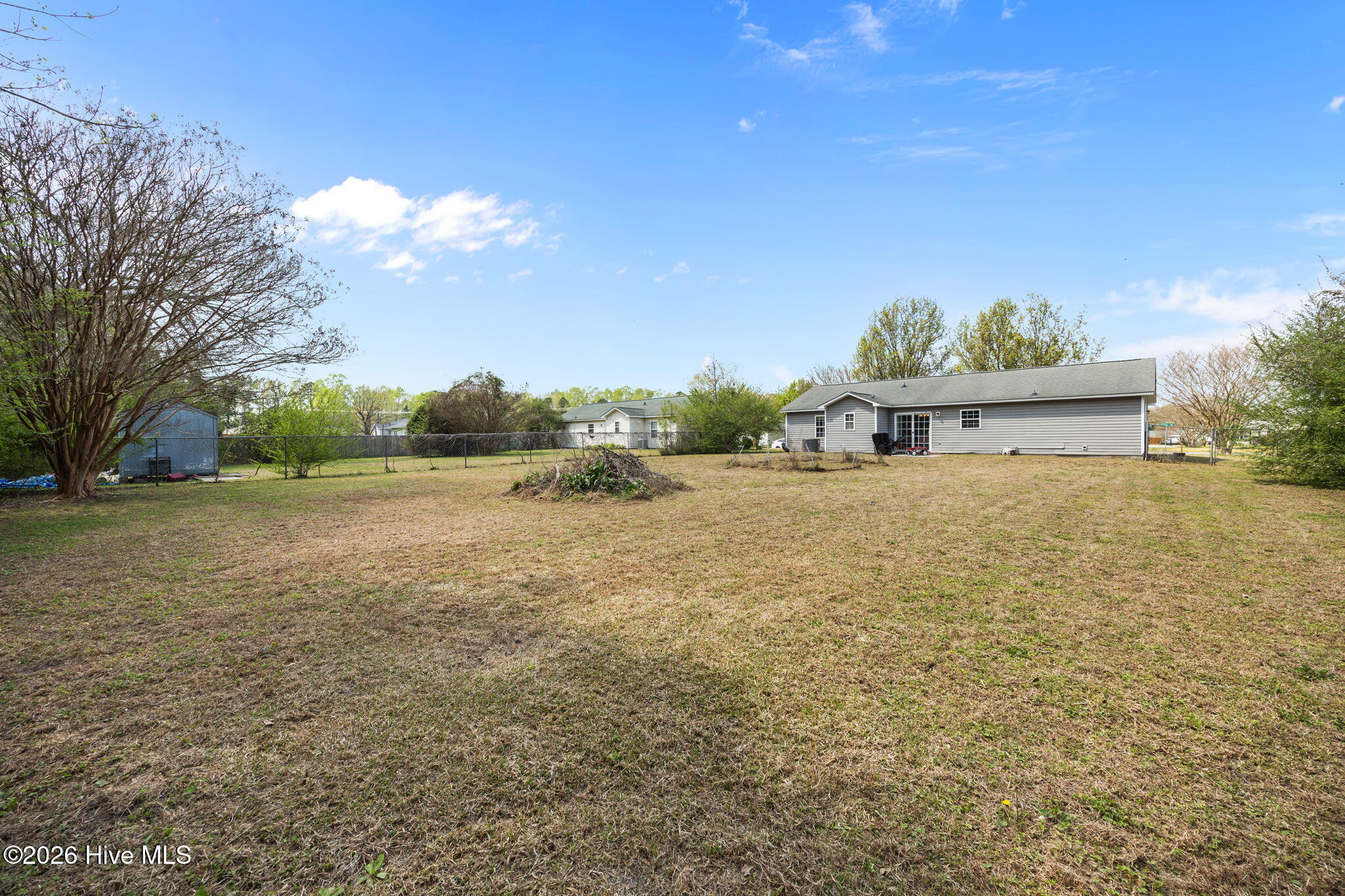 100562262 | Photo 40