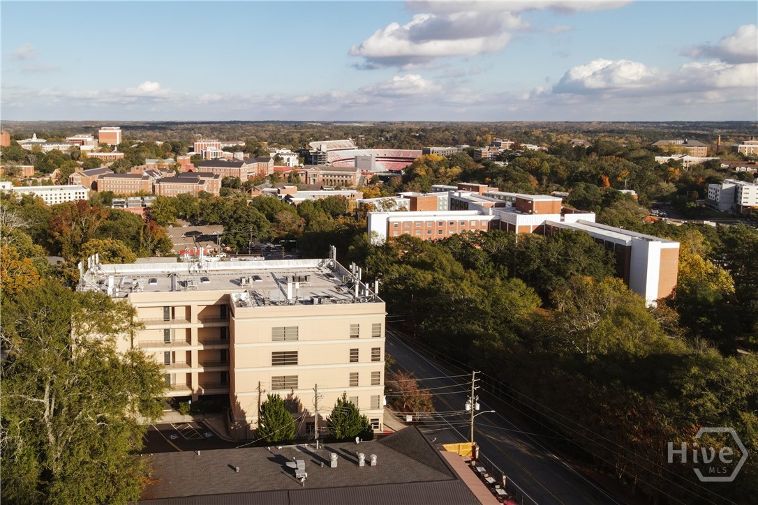 494 Baxter Street 32