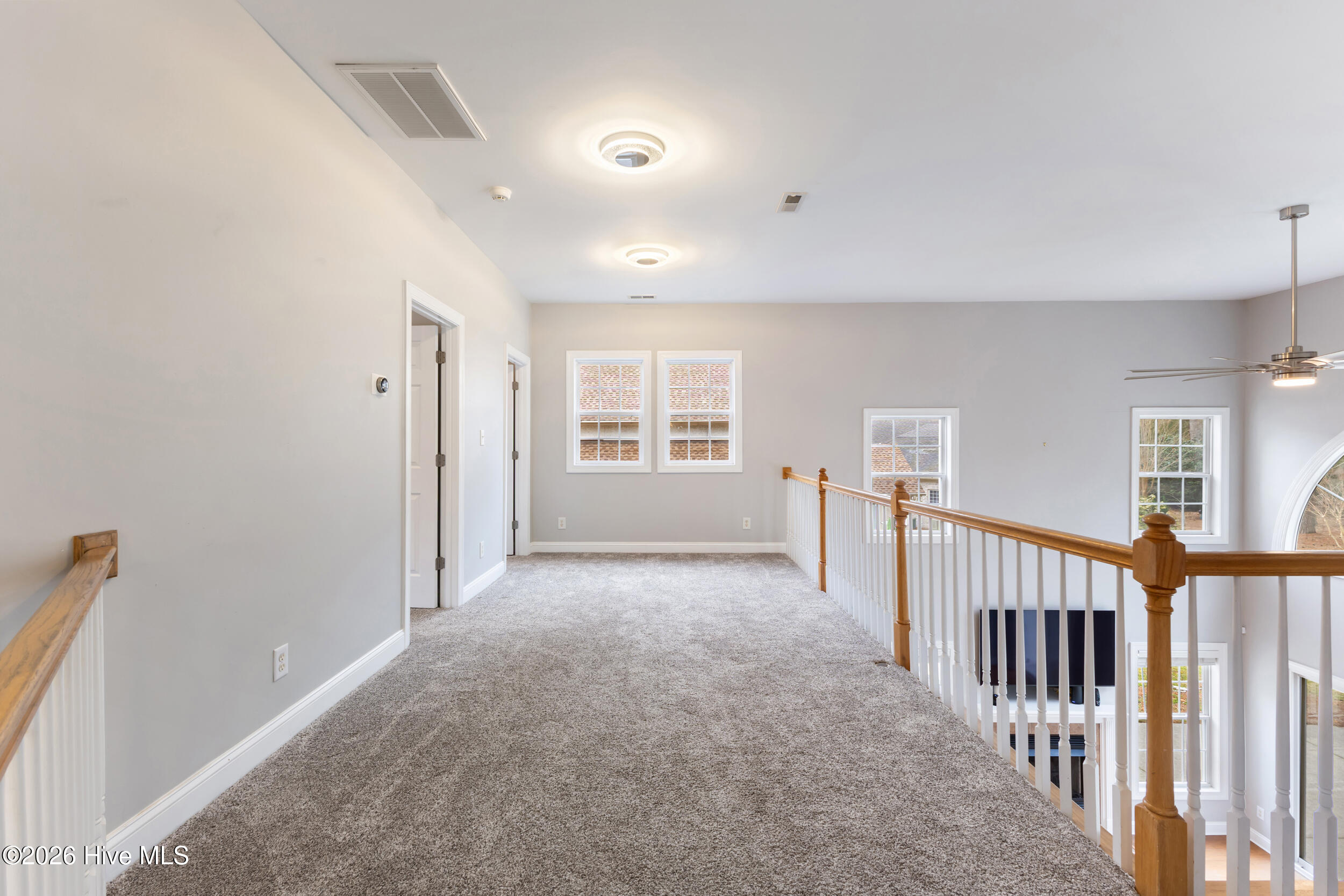 100557722 | Photo 29