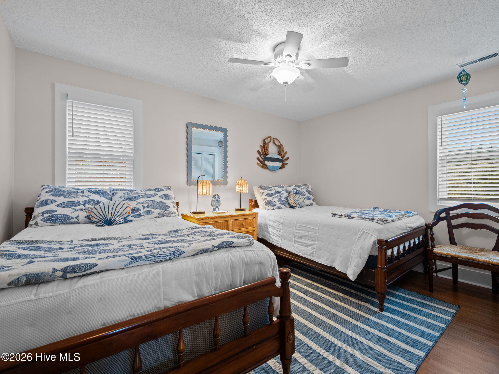 100547996 | Photo 41