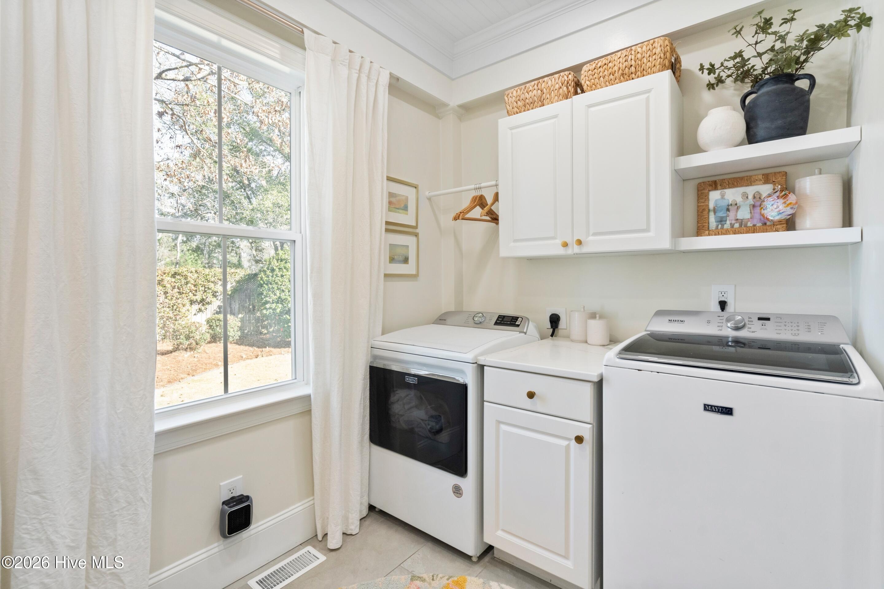 100549669 | Photo 43