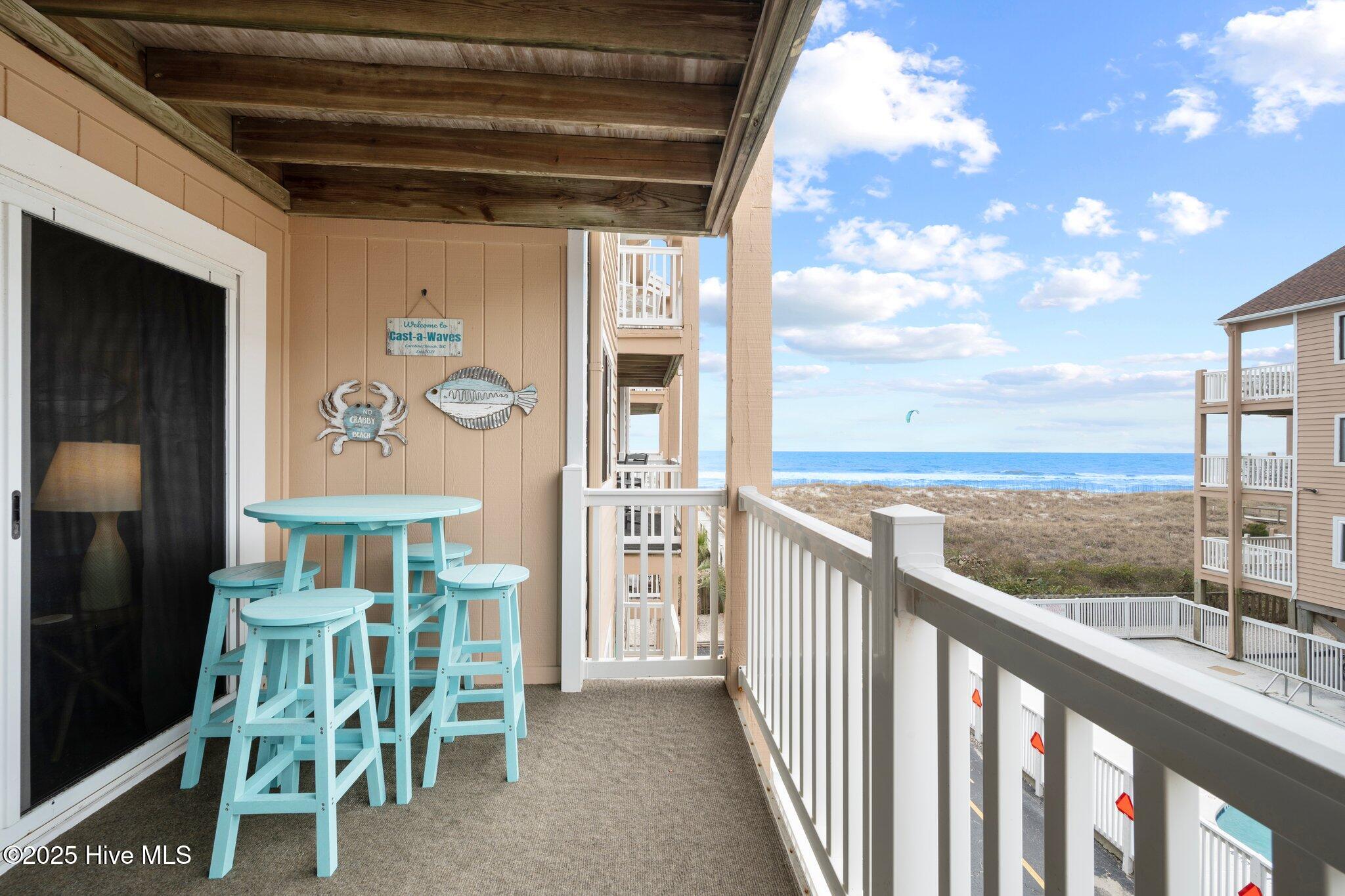 100495398 | Photo 21