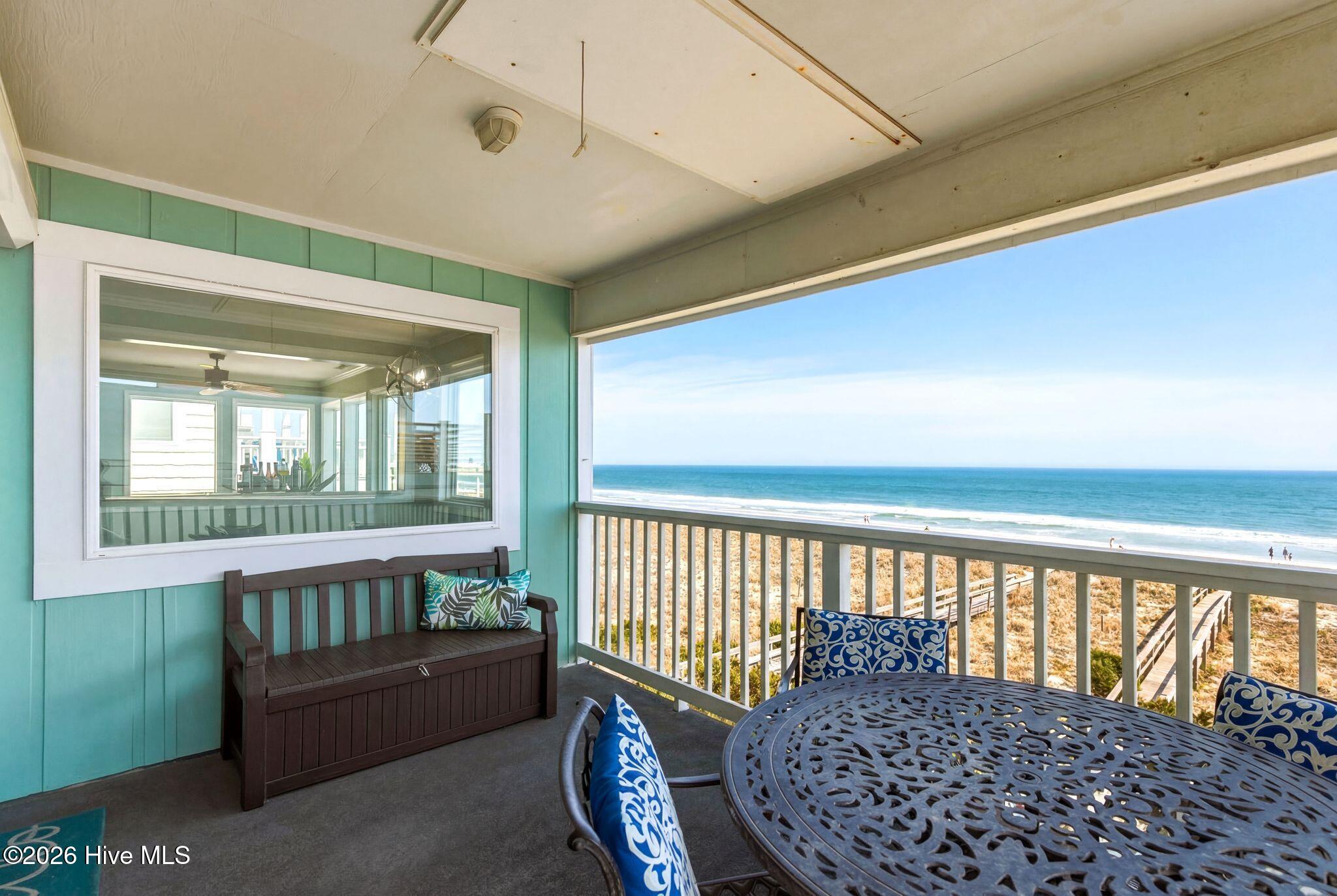 100539934 | Photo 67