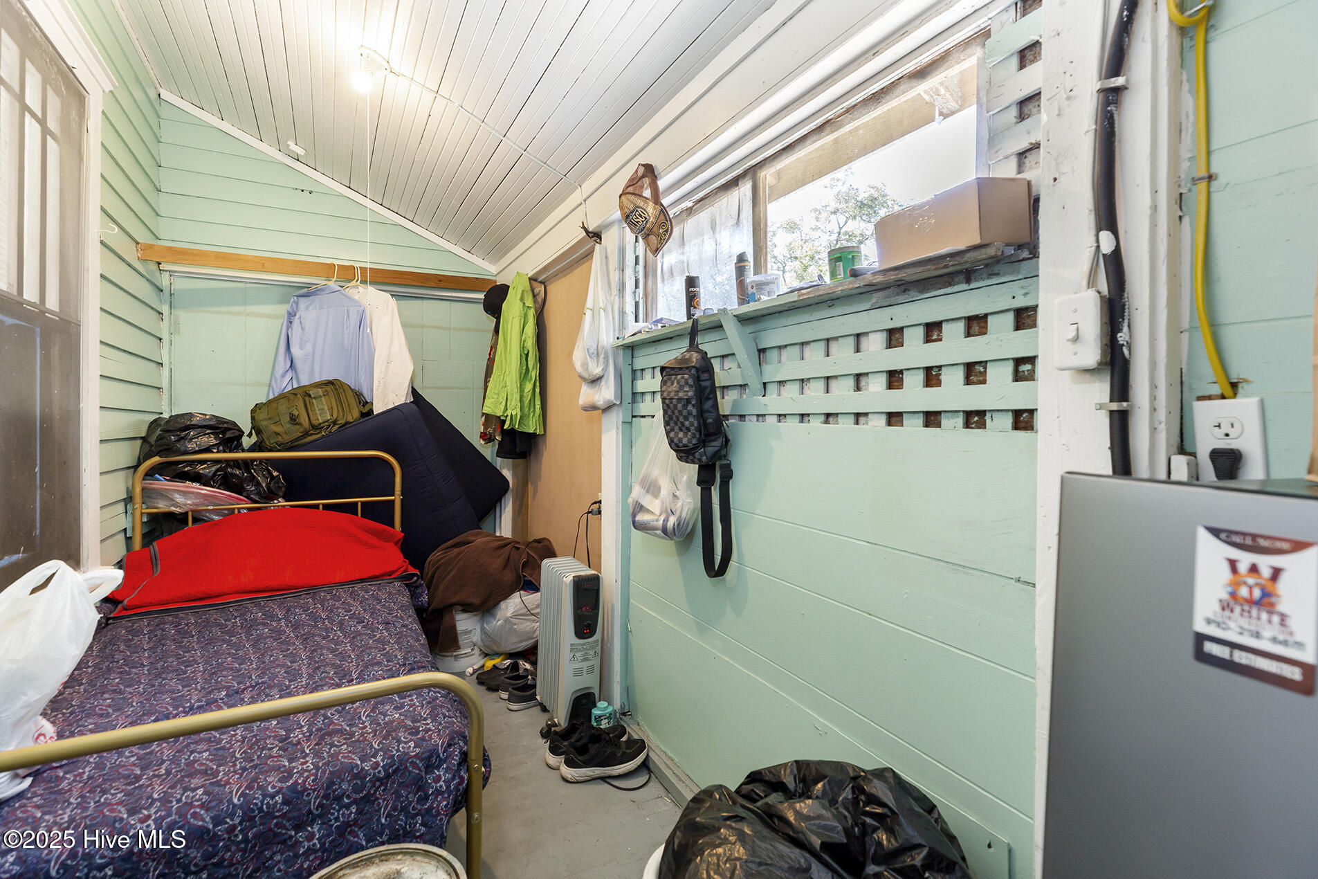 100540157 | Photo 21