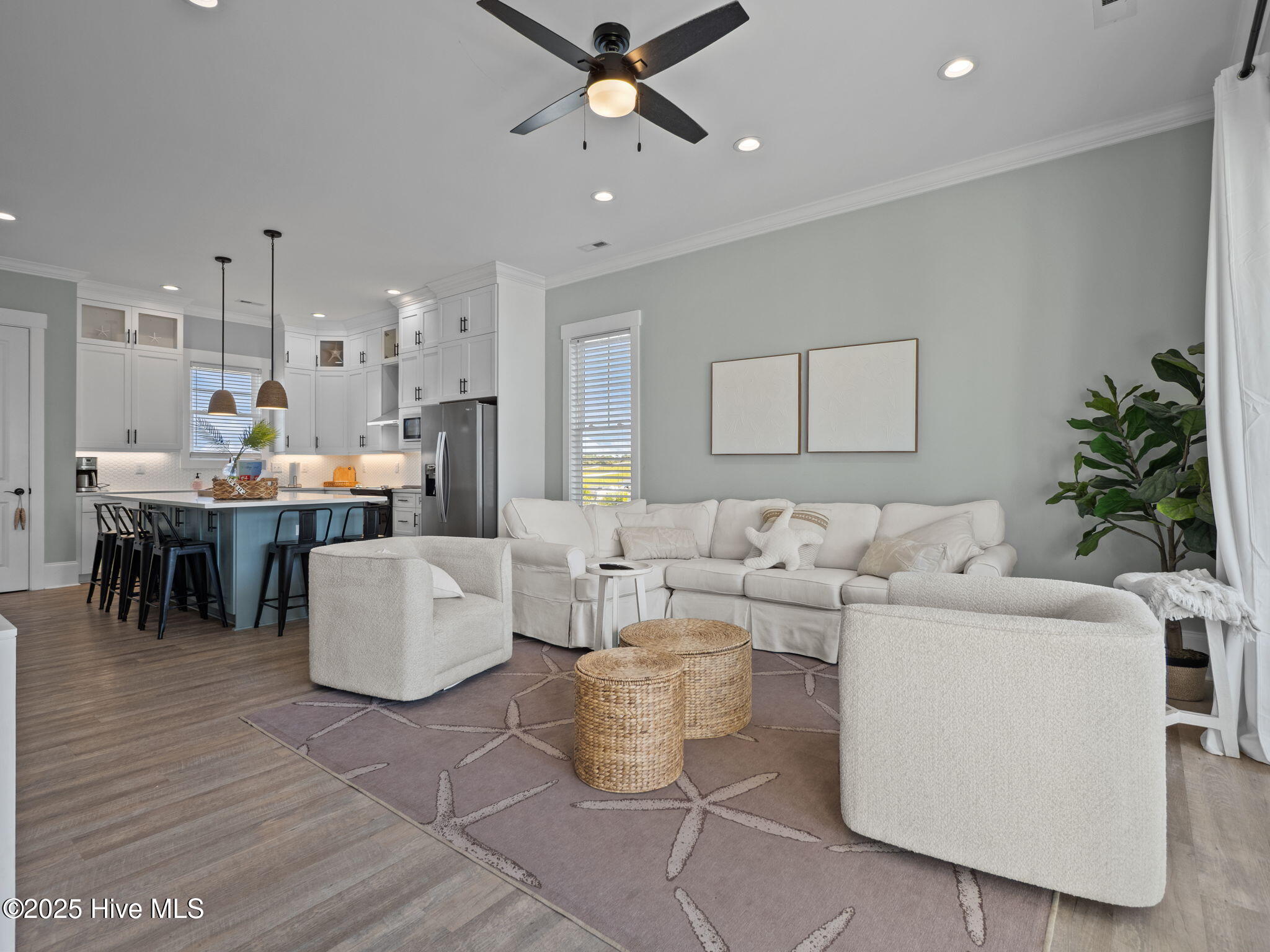 100535582 | Photo 31