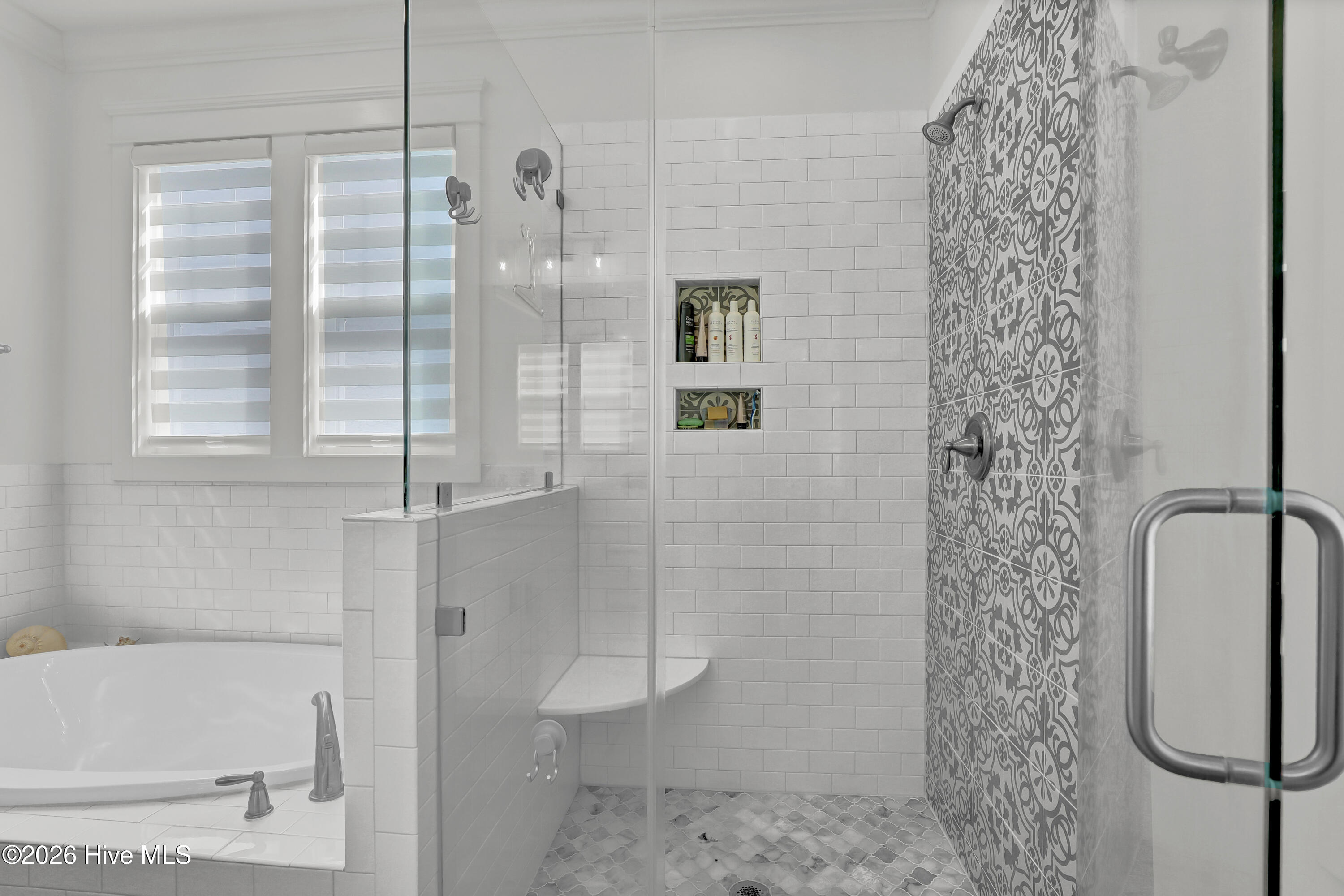 100561723 | Photo 27