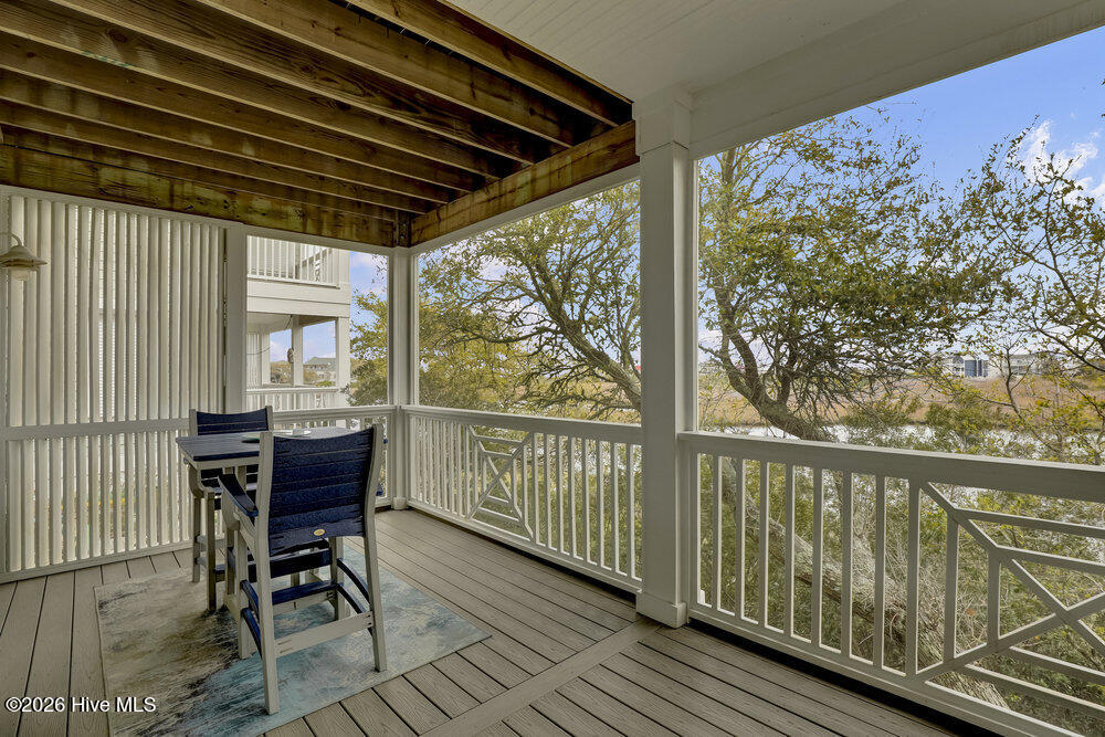 100562970 | Photo 21