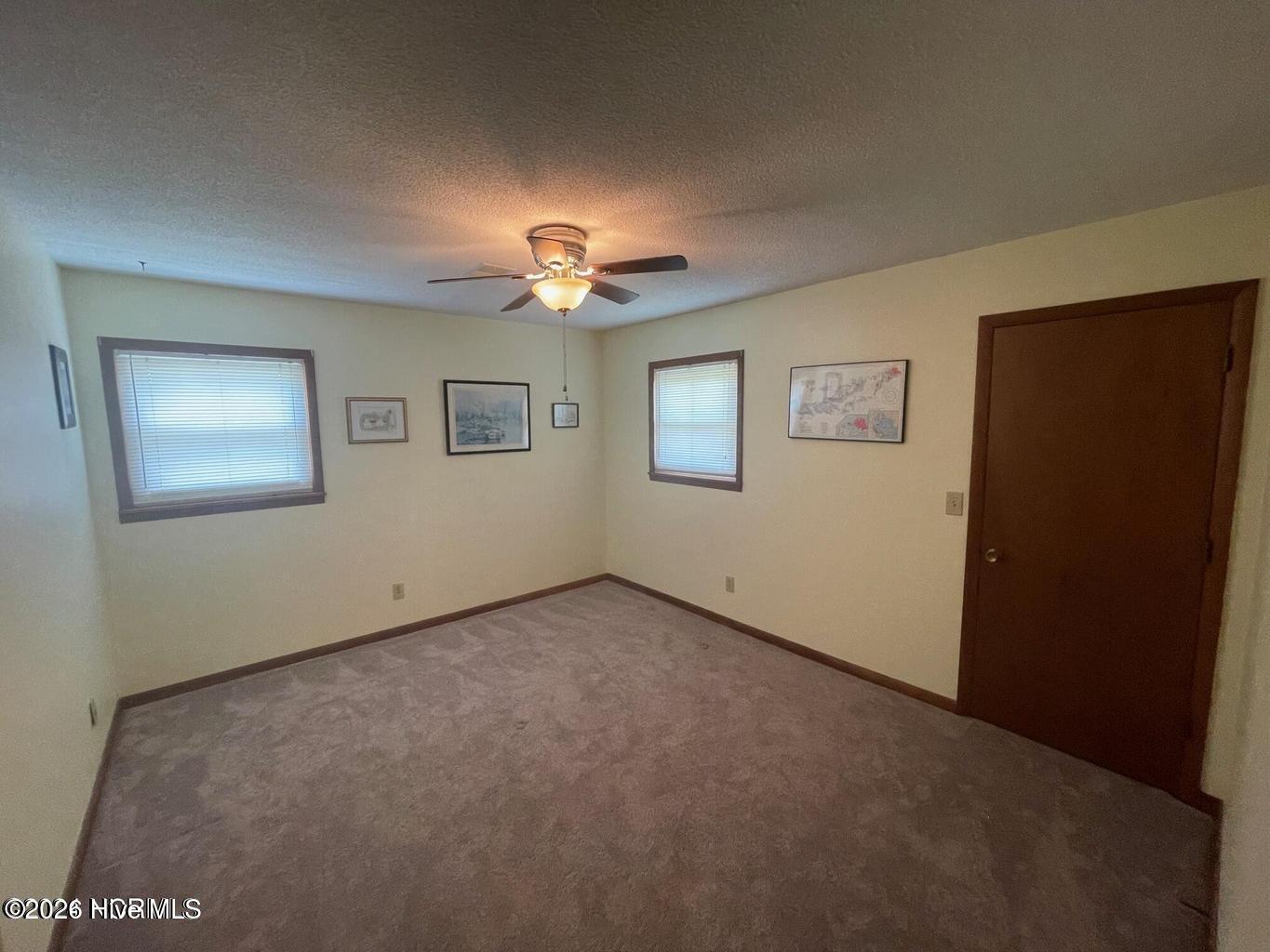 100564016 | Photo 15