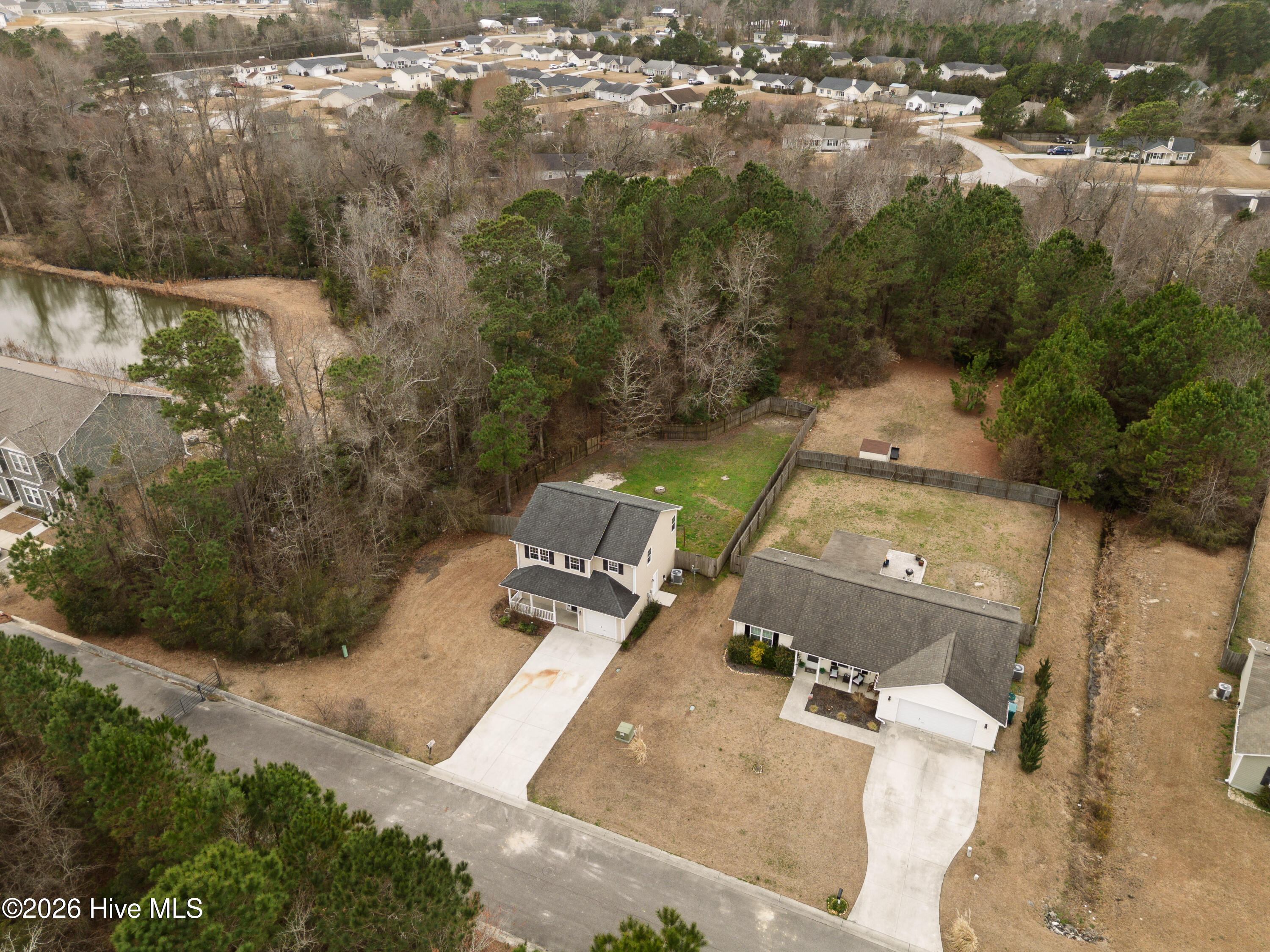 100557262 | Photo 54