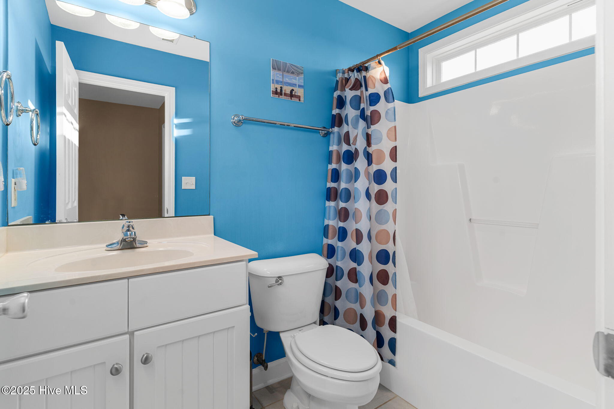 100544911 | Photo 48