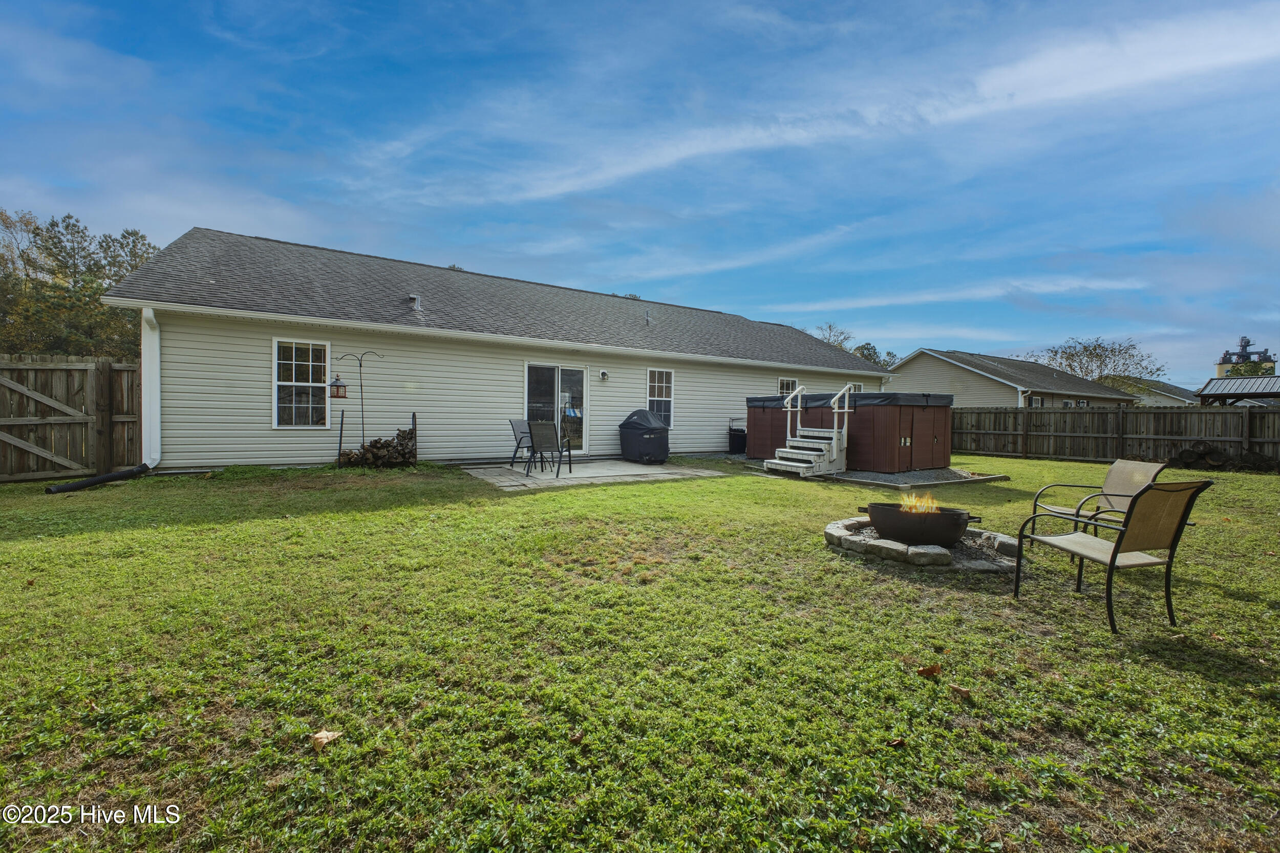 100542313 | Photo 29