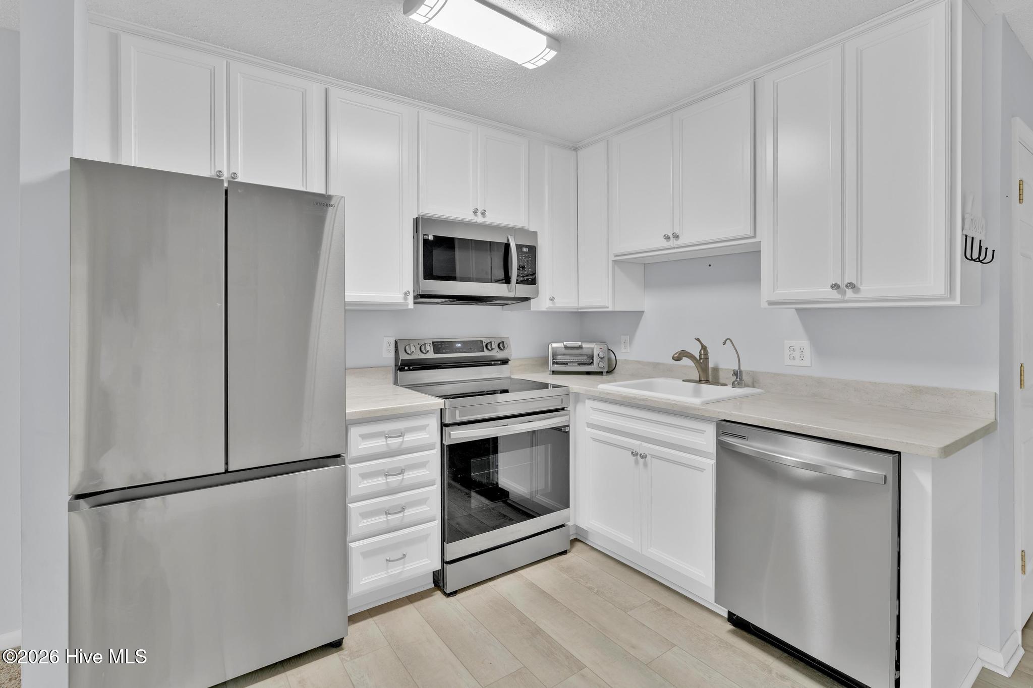 100551313 | Photo 12