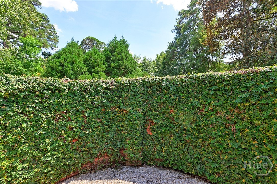 5 Prince Charles Court