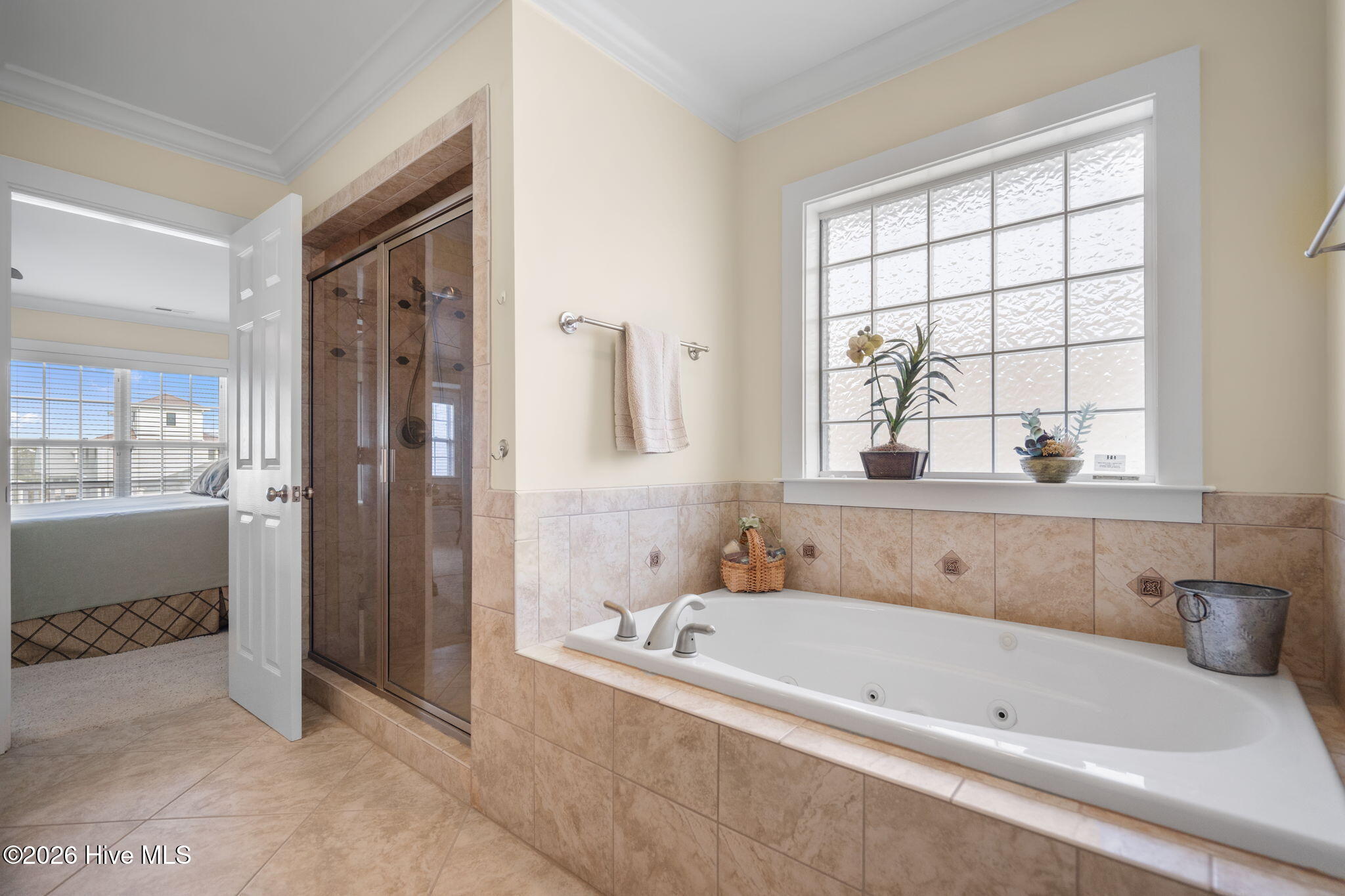 100561147 | Photo 39