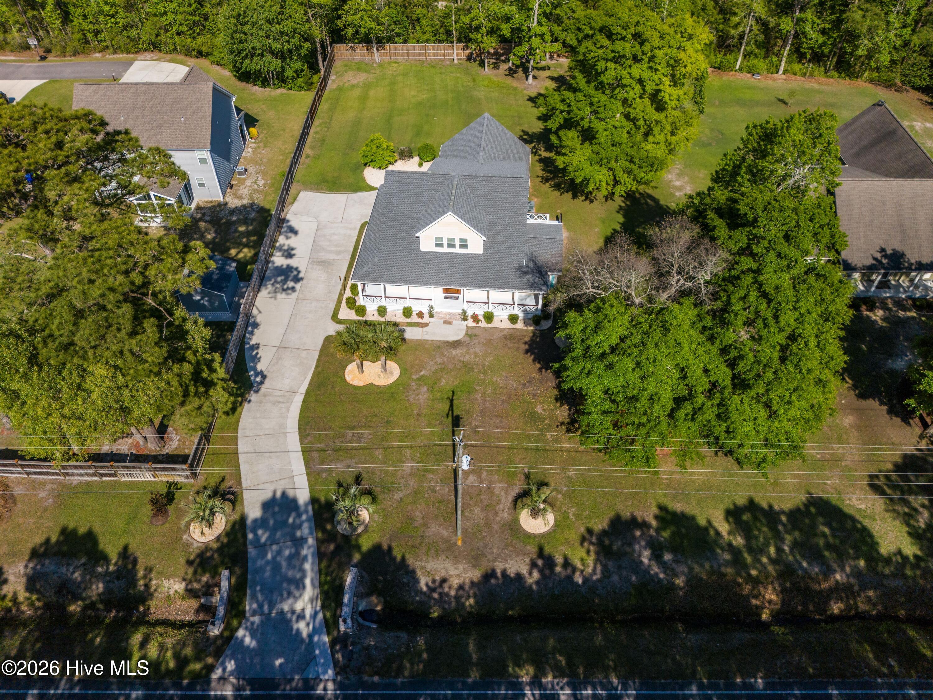 100567806 | Photo 53