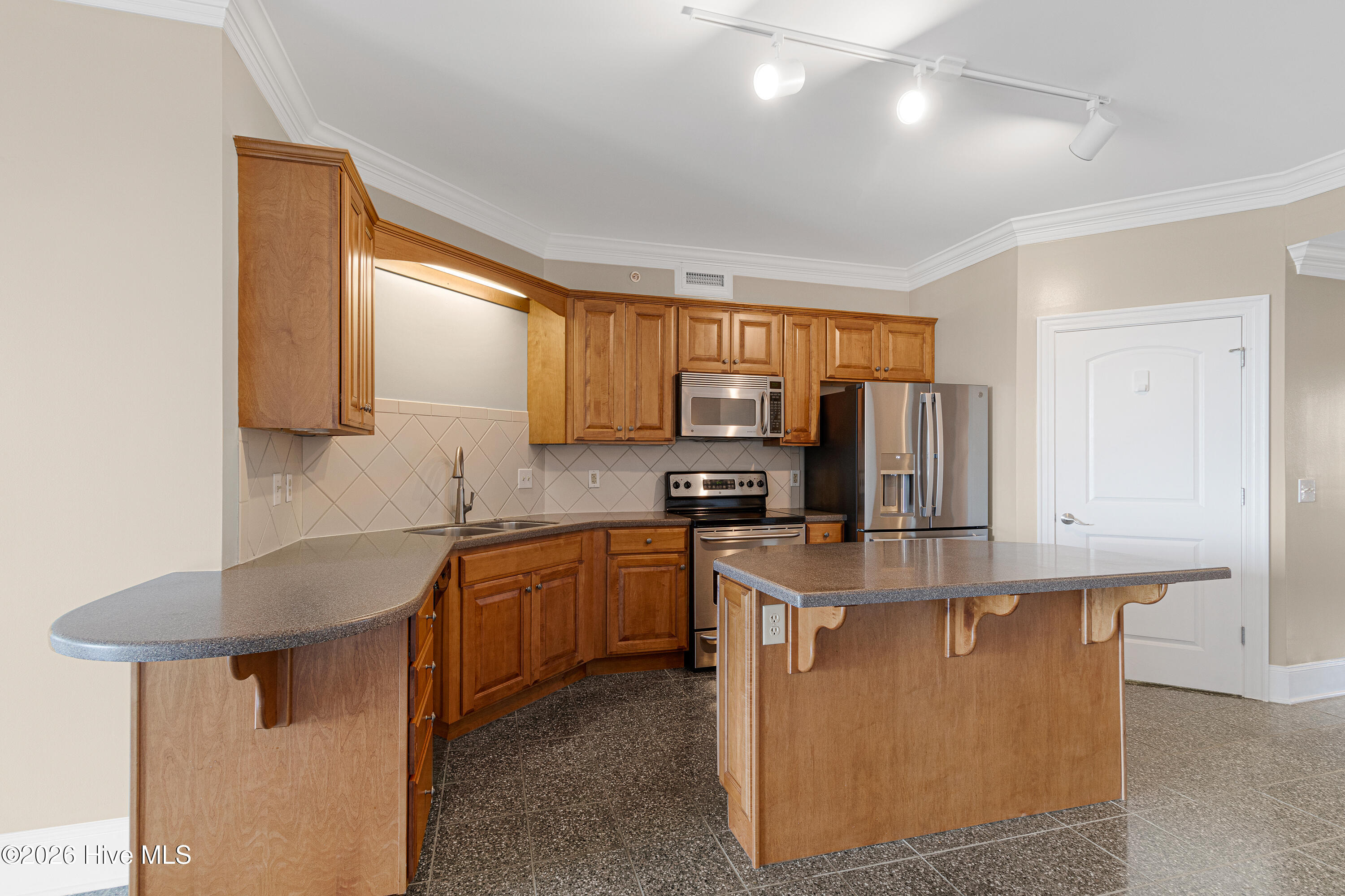 4425 Arendell 402 Harborside Club,Morehead City