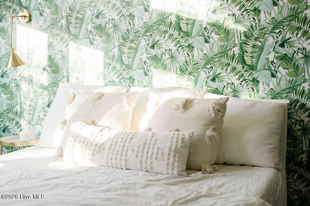 100558568 | Photo 18