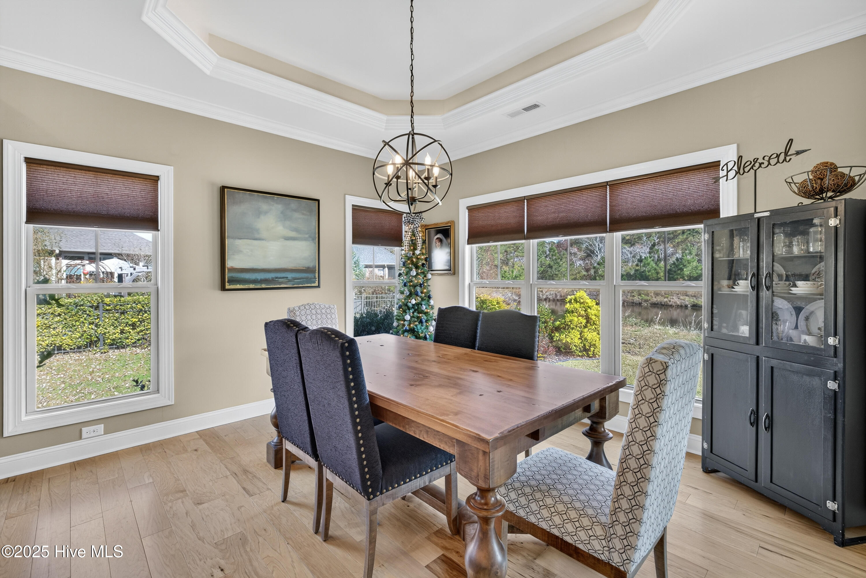 100541240 | Photo 22