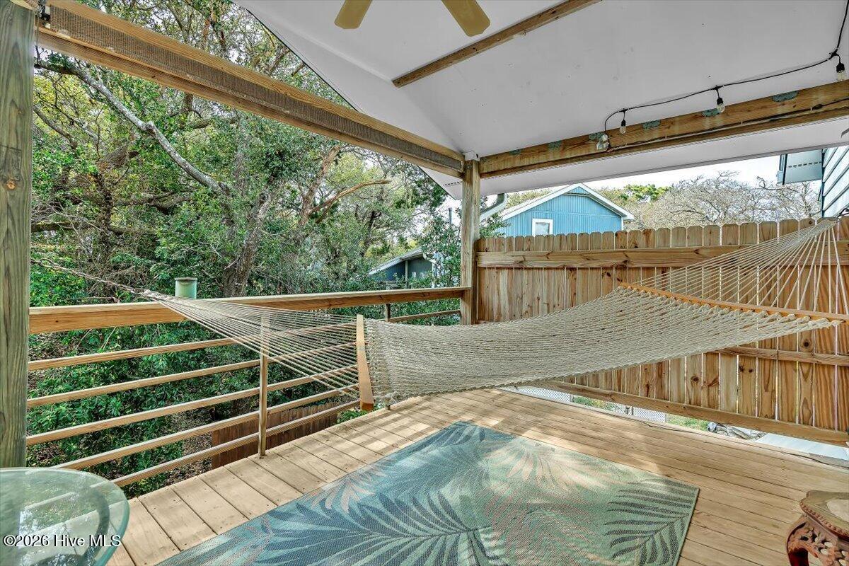 100561735 | Photo 41