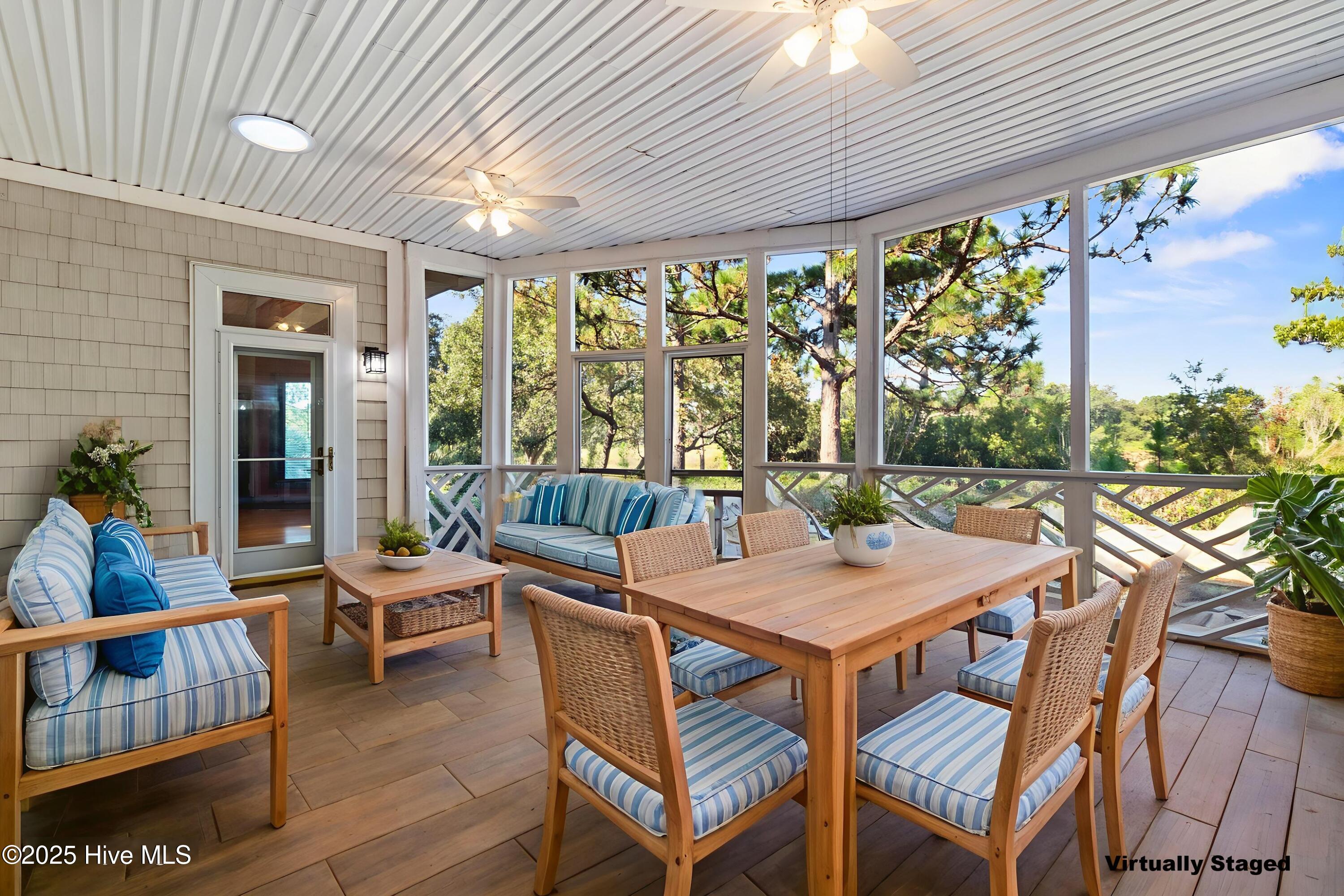 100531940 | Photo 47