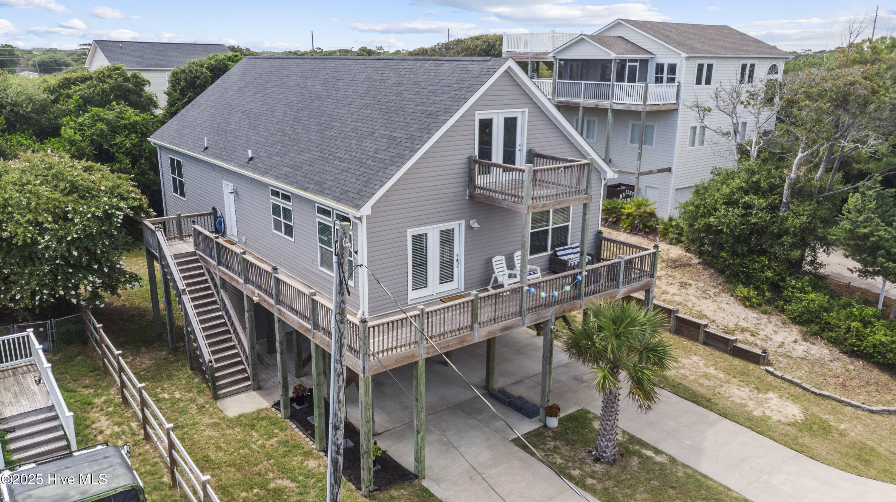 100520173 | Photo 81