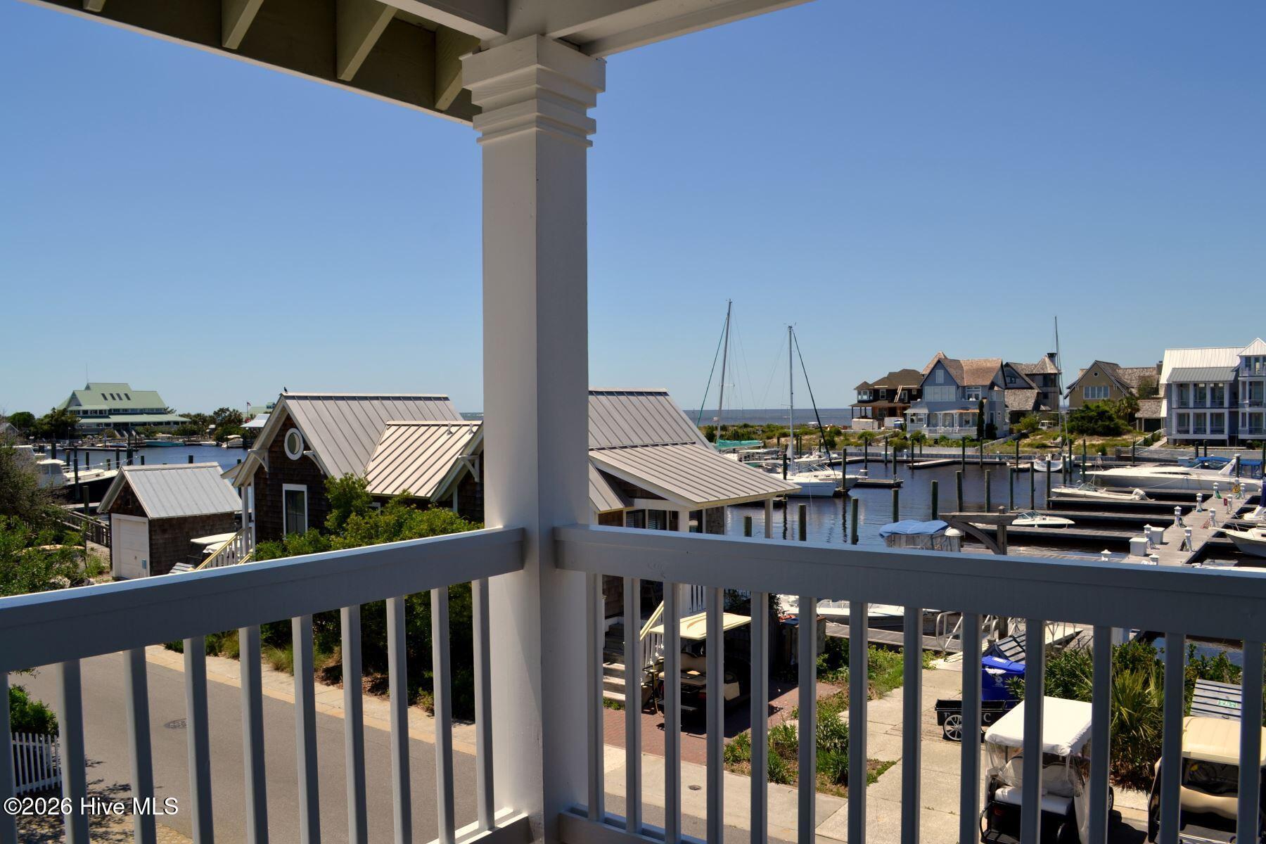 100559569 | Photo 54