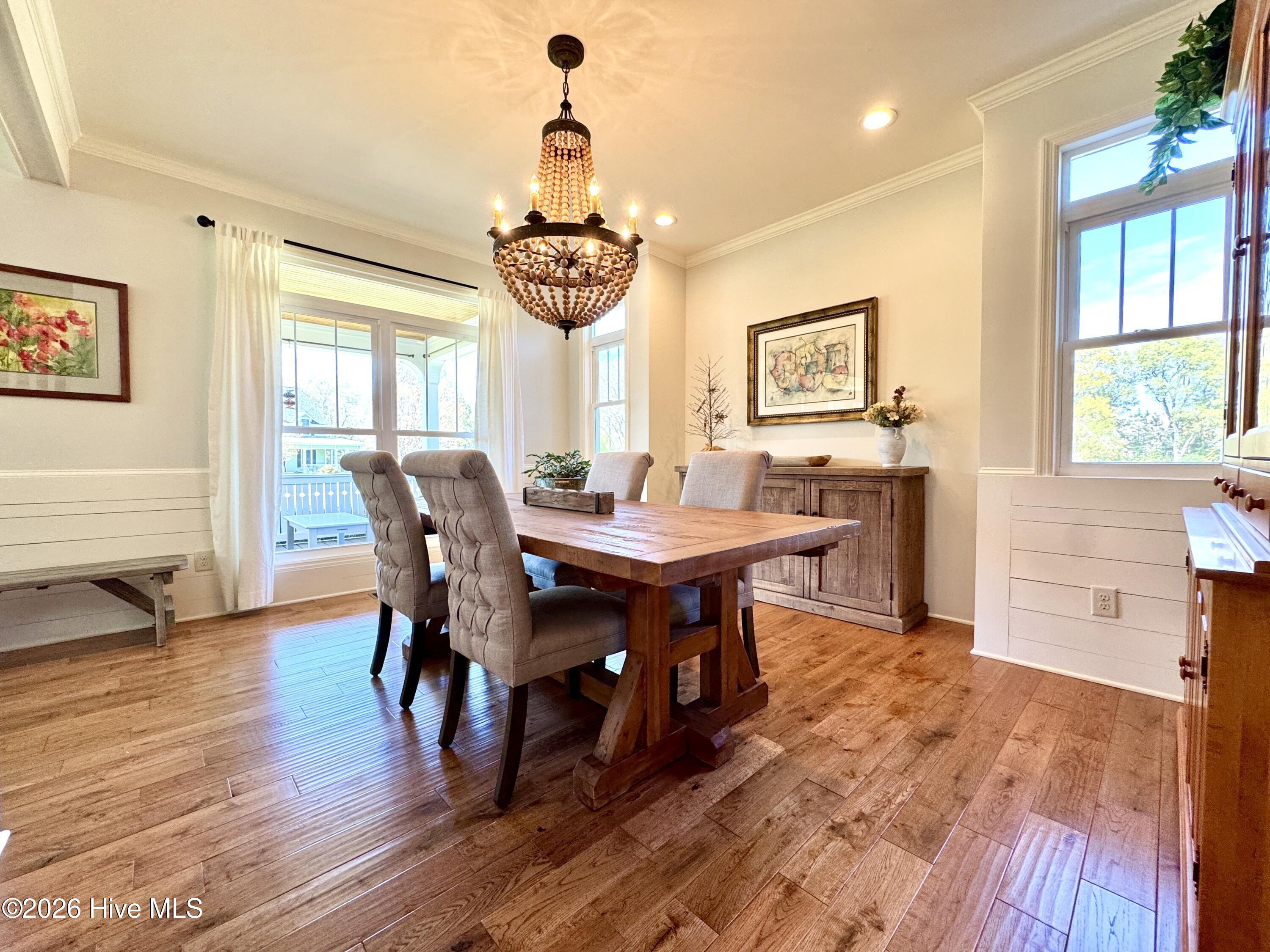 100565124 | Photo 11