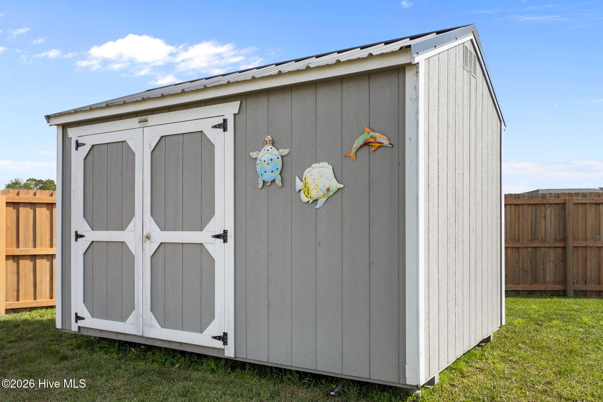 100561377 | Photo 44