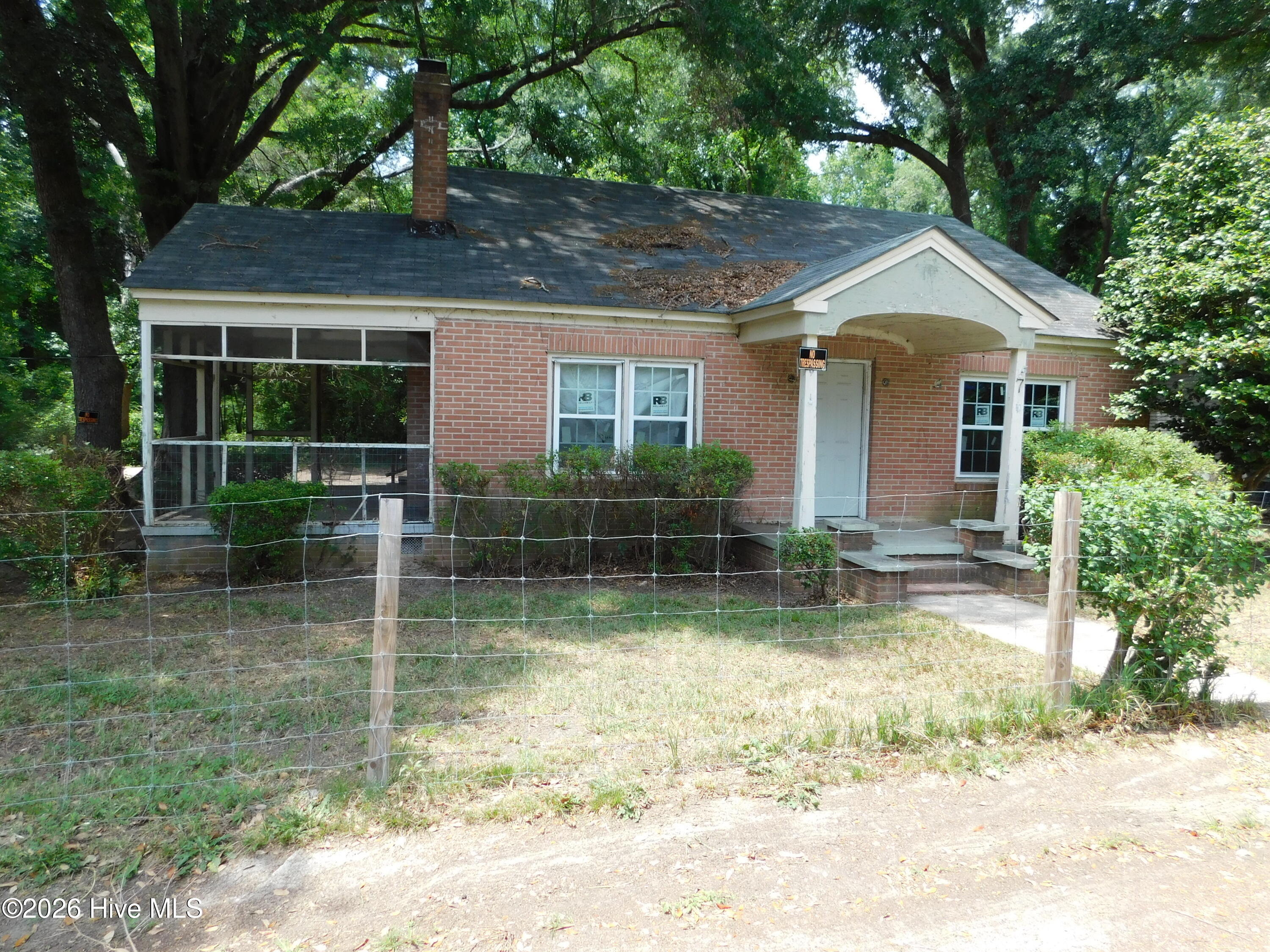 Homes for sale in Laurinburg, NC | 7 First St, Laurinburg, NC 28352 | MLS# 100578468