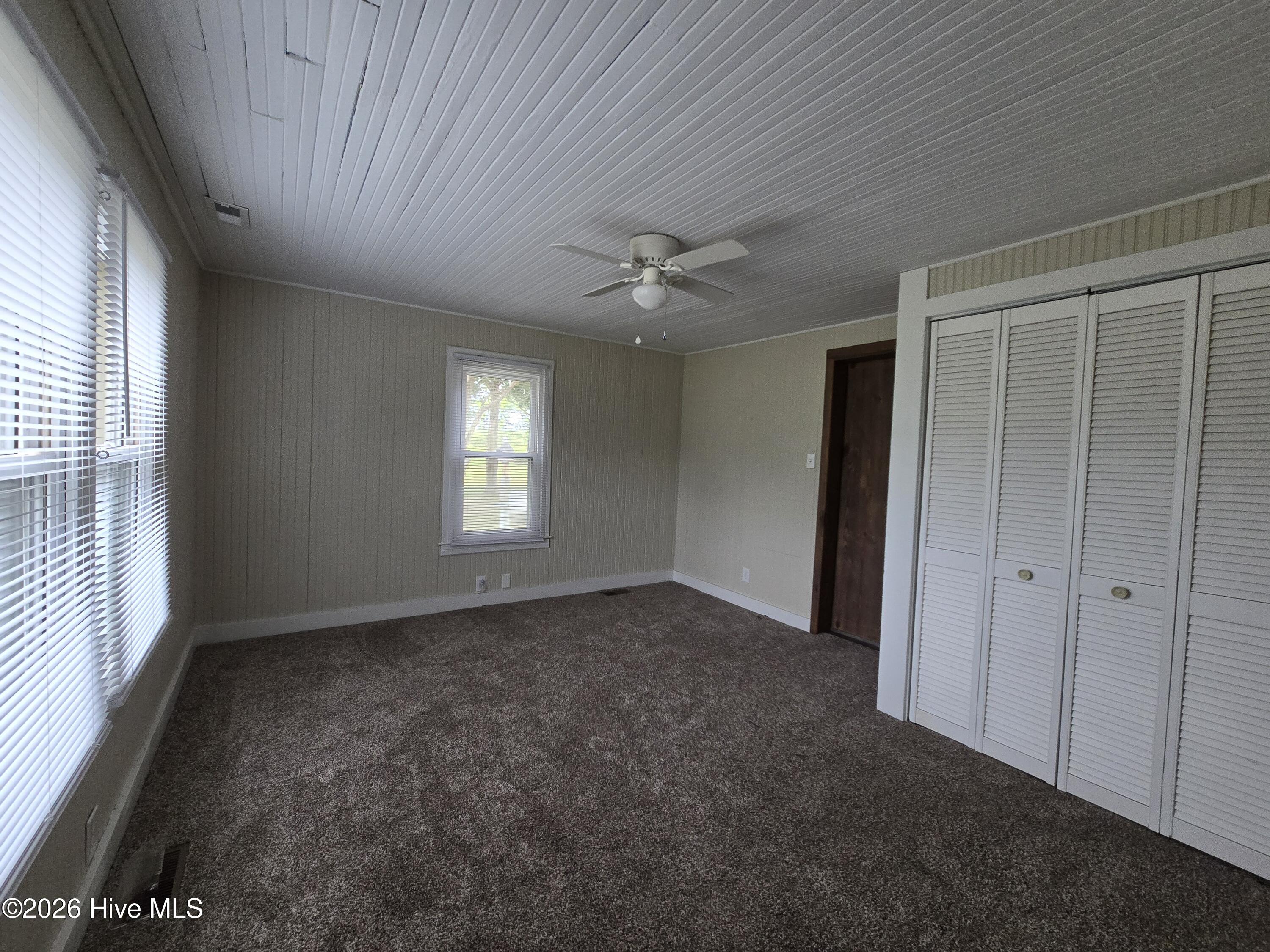 100569910 | Photo 10