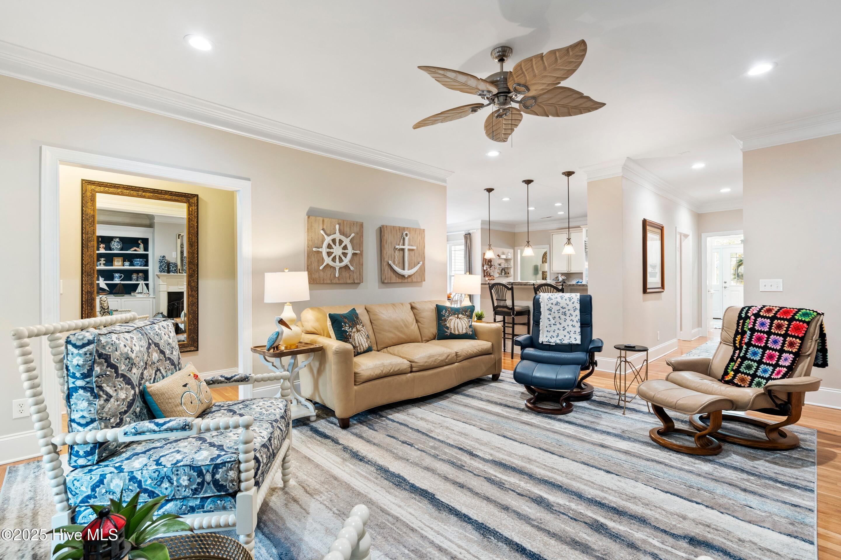 100525982 | Photo 13