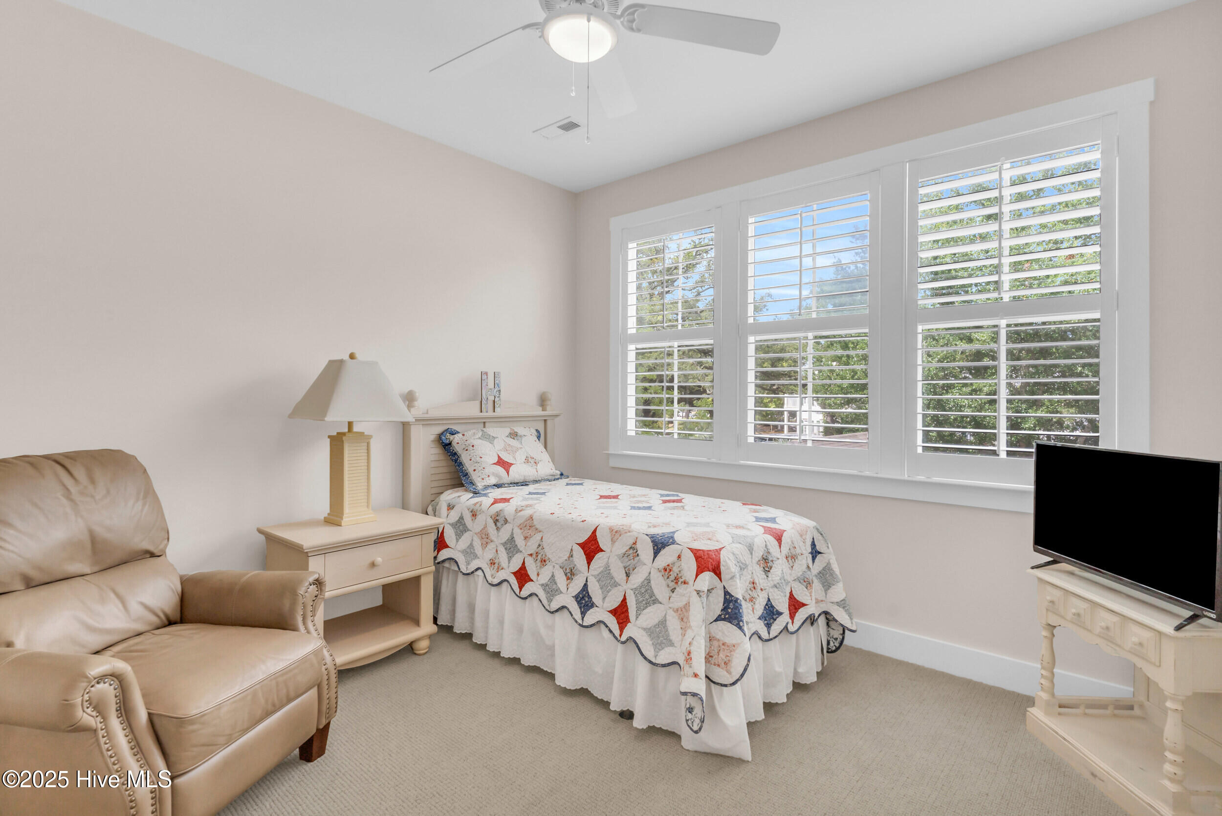 100516979 | Photo 26