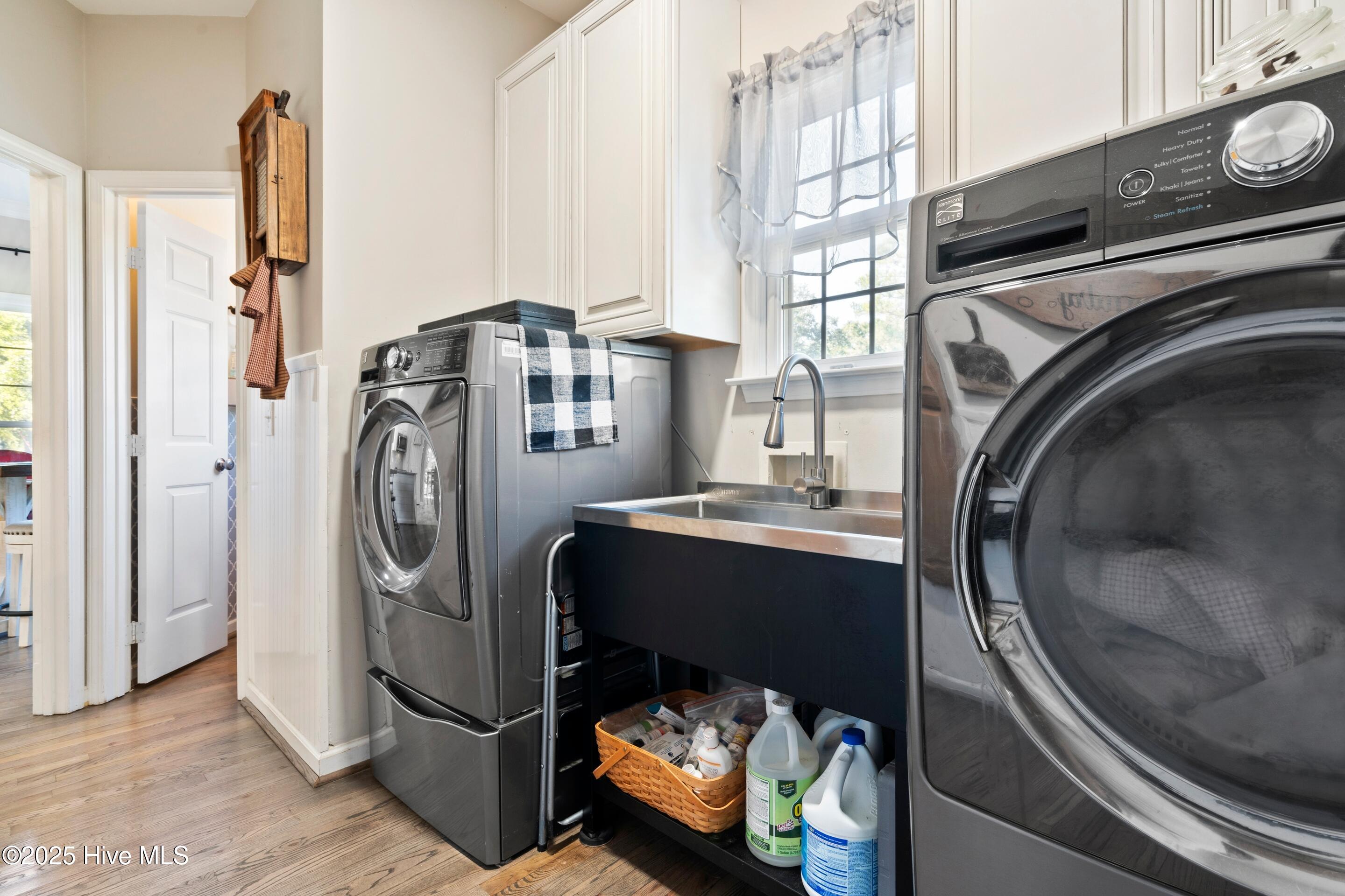 100538310 | Photo 70