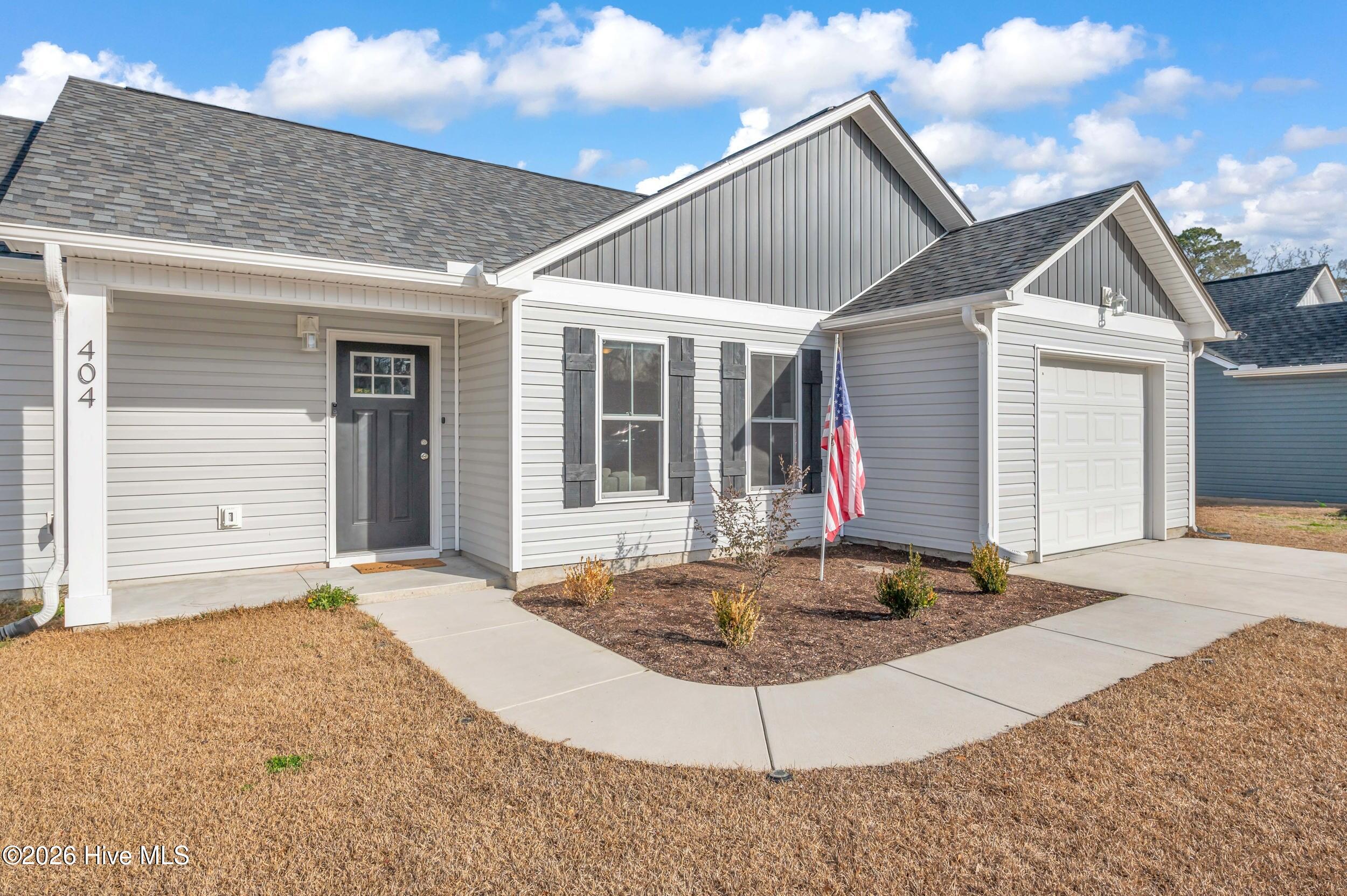 Homes for sale in Maysville, NC | 404 Fifth St, Maysville, NC 28555 | MLS# 100552438