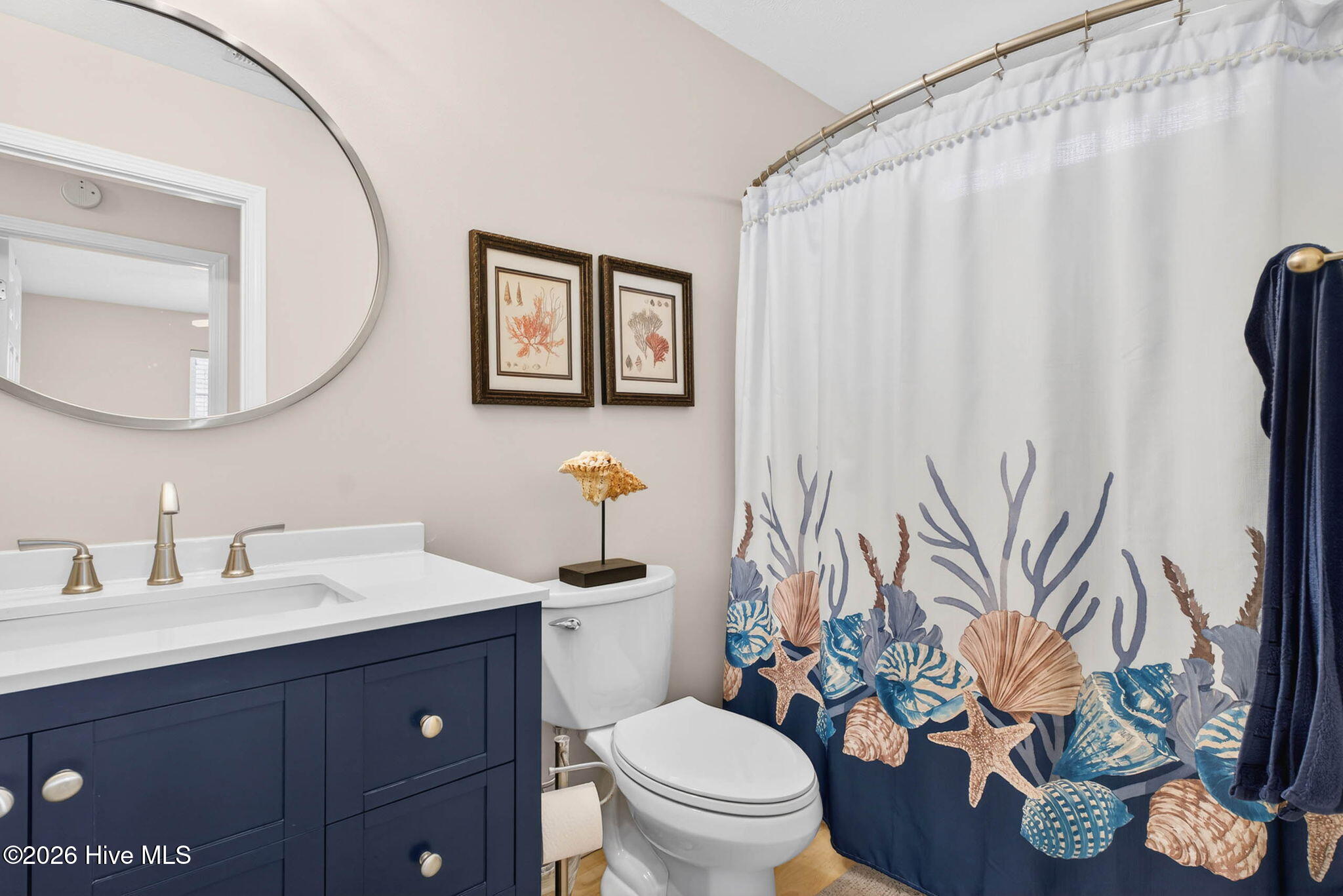 100543046 | Photo 27