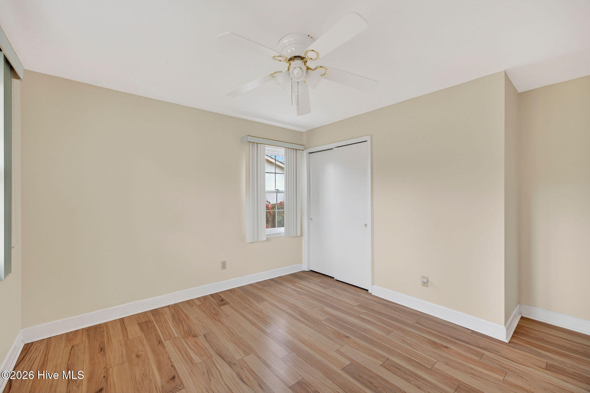 100556138 | Photo 32