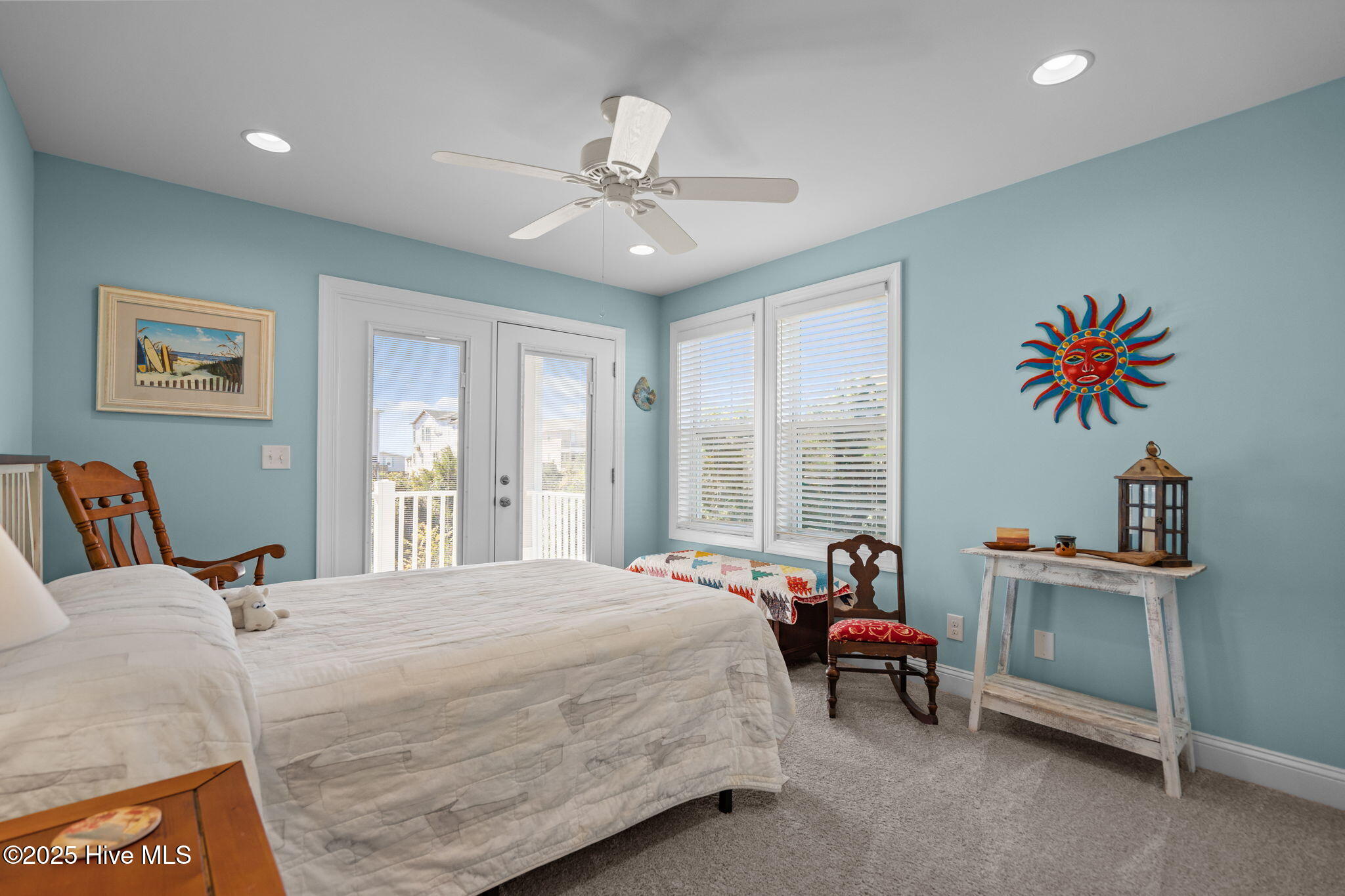 100543391 | Photo 25